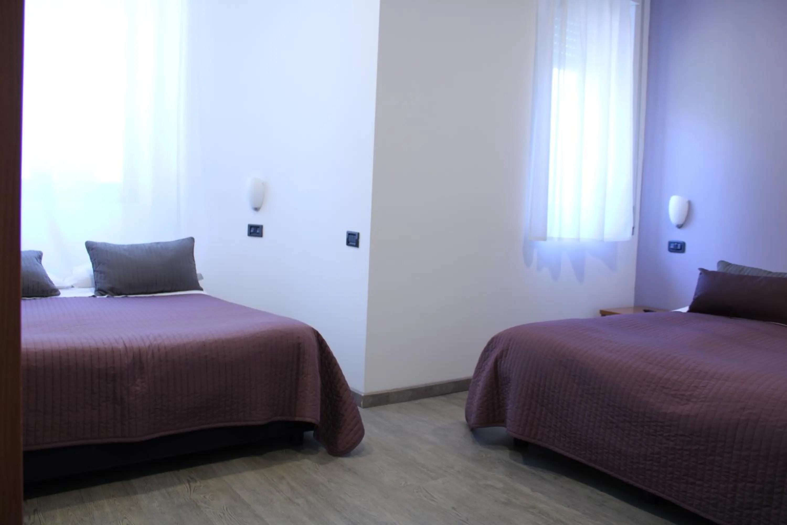 Photo of the whole room, Bed in Residence Royal House