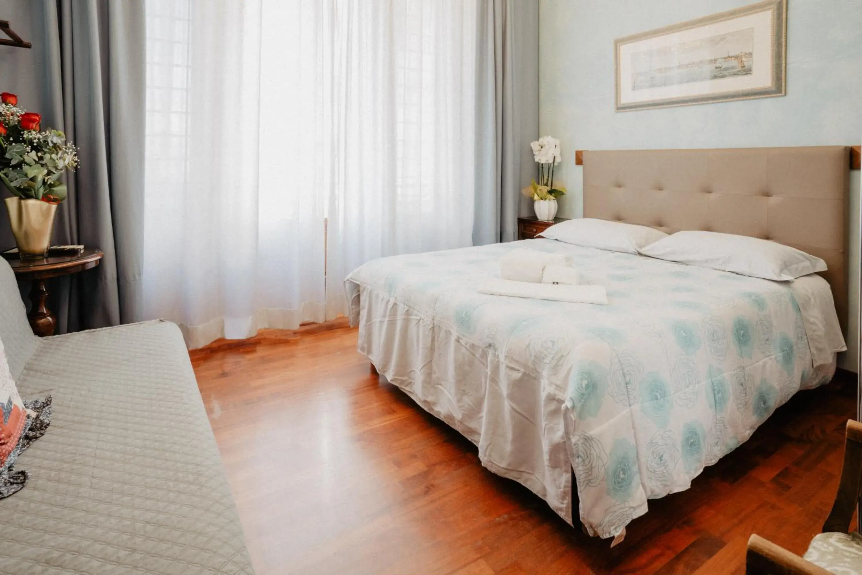 Double Room with Shared Bathroom - single occupancy in Villa Luigi XVI Double Room with Shared Bathroom - single occupancy in Villa Luigi XVI