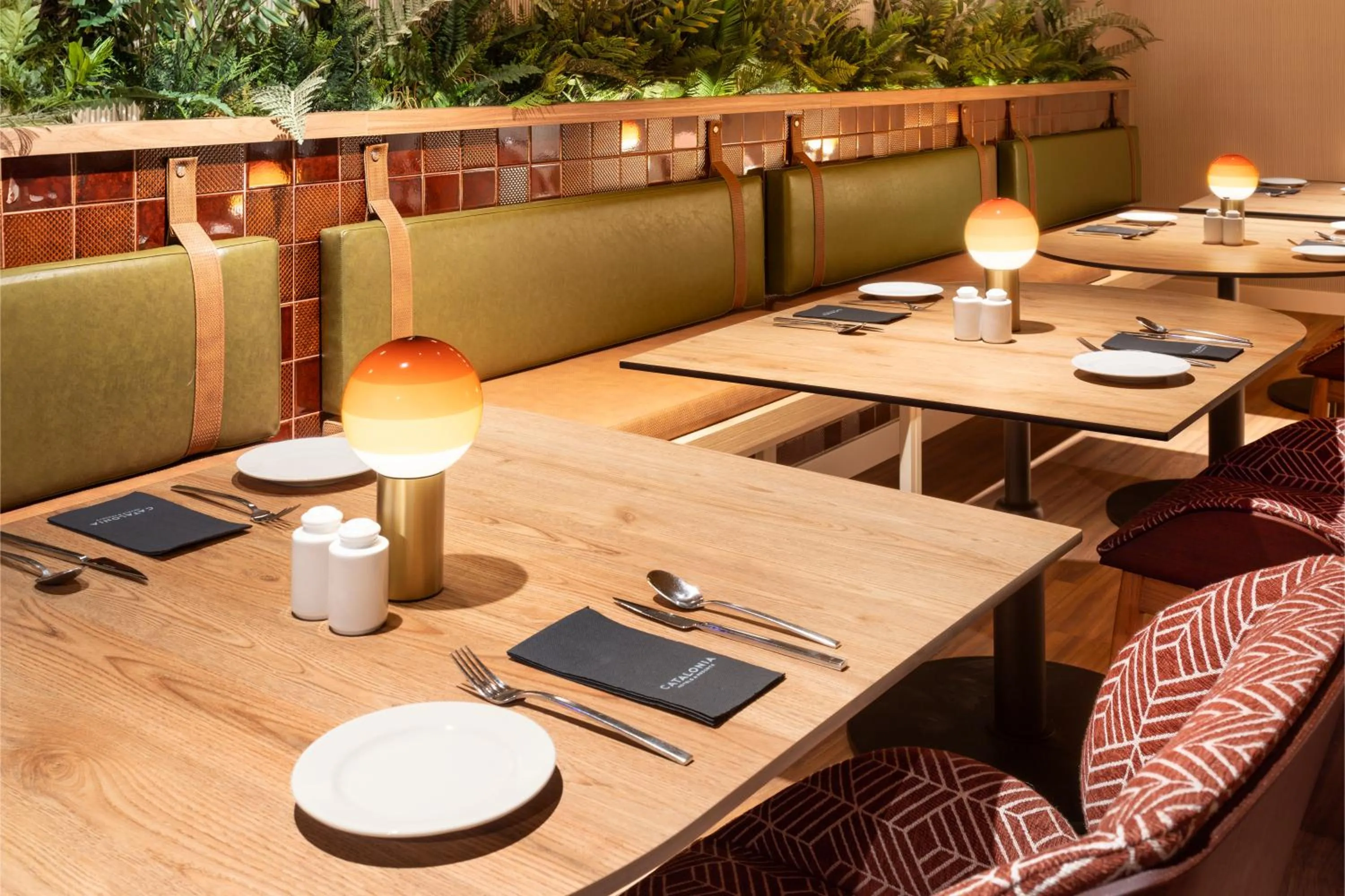 Restaurant/places to eat in Catalonia Brussels