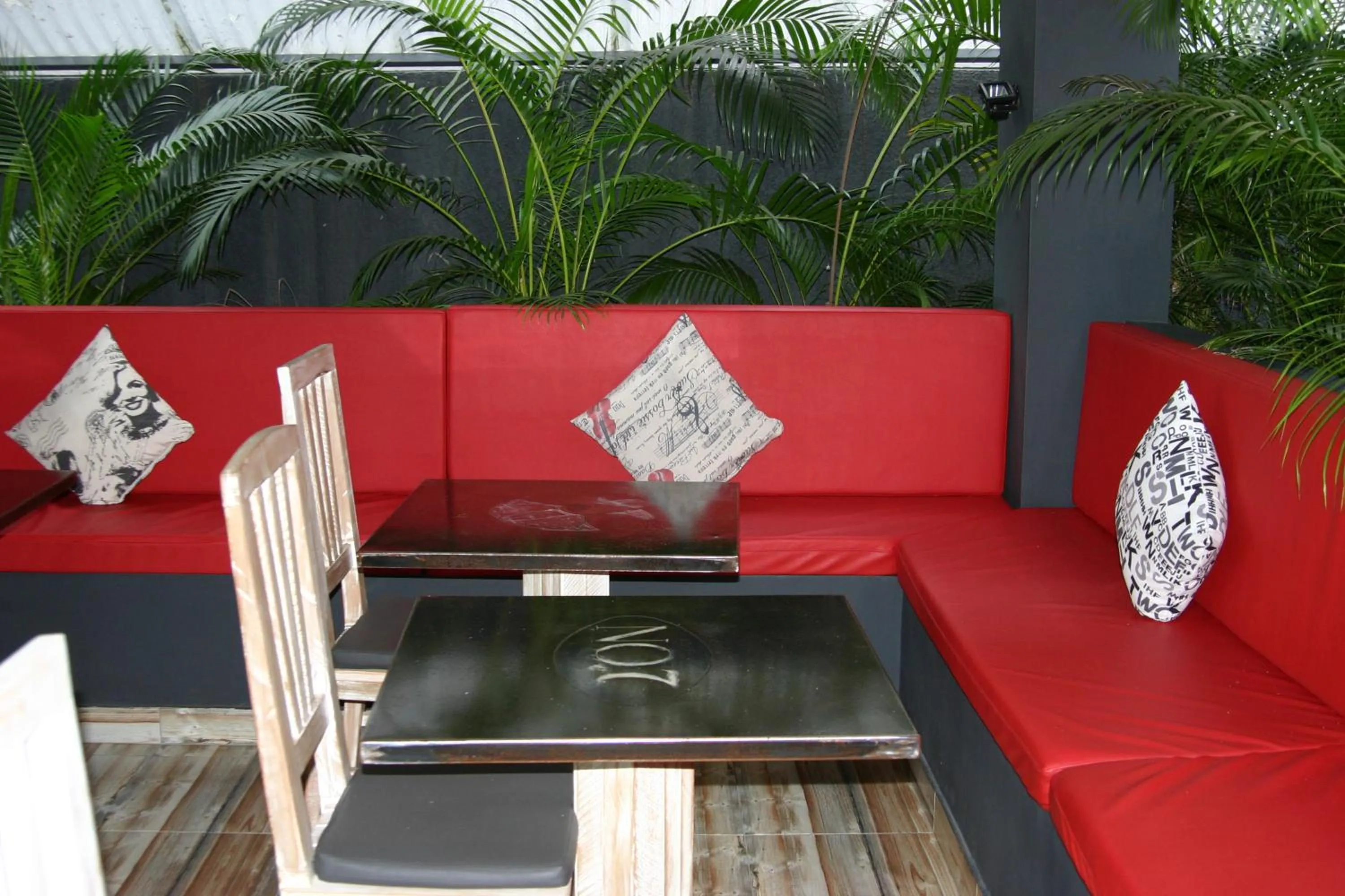 Lounge or bar in Le Pôle