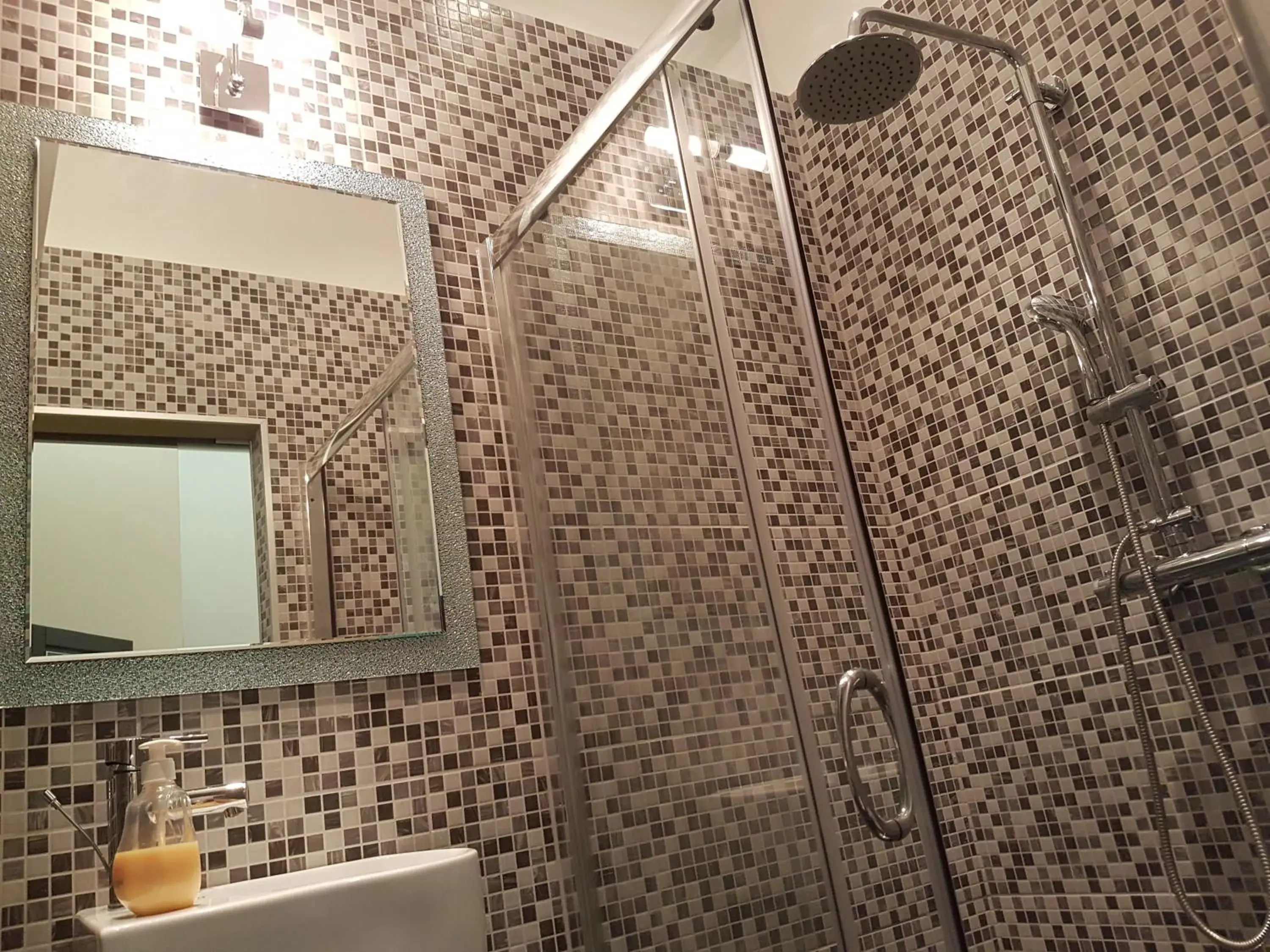 Double or Twin Room in Butterfly Home Danube Double or Twin Room in Butterfly Home Danube