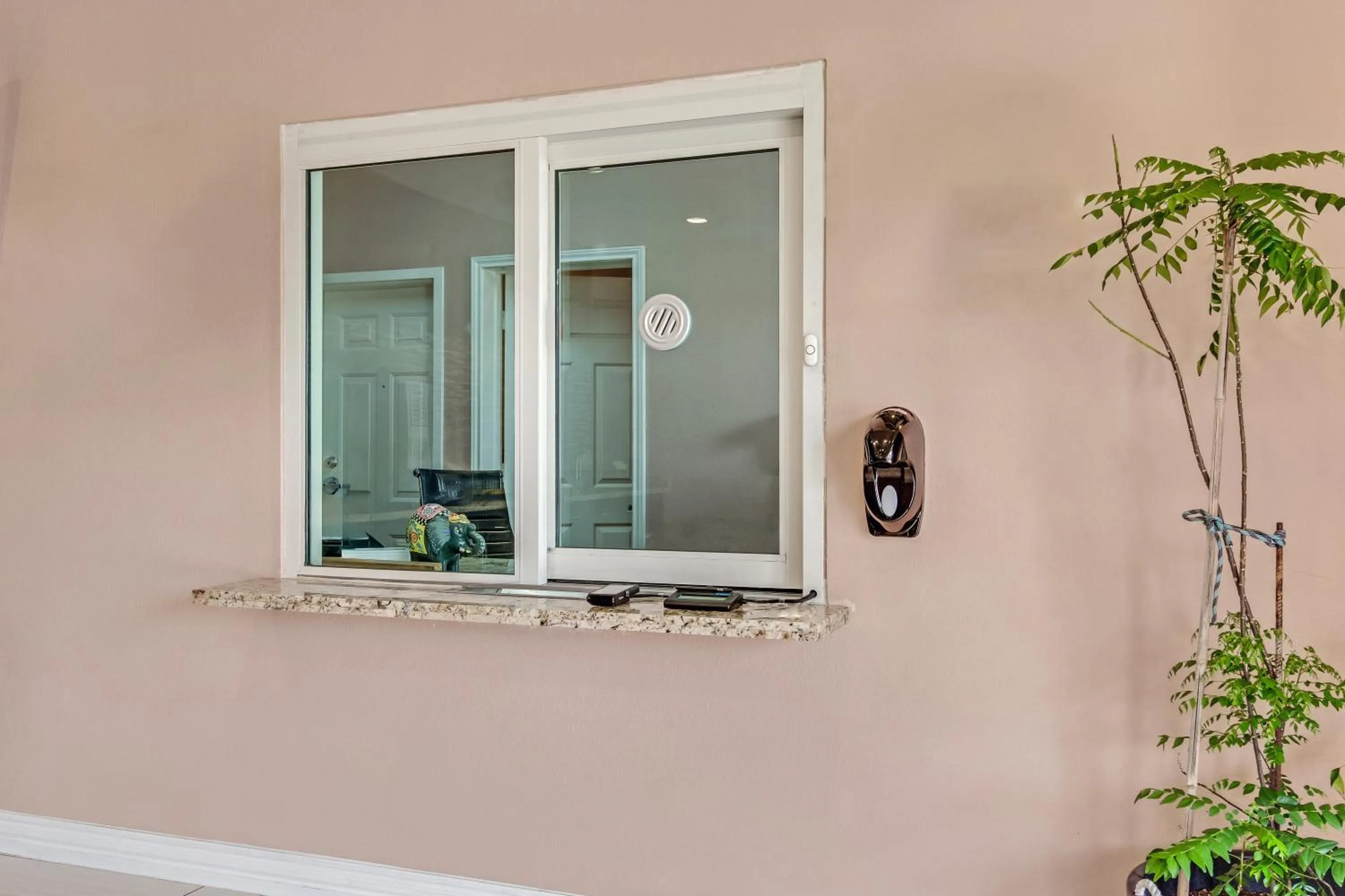 Lobby or reception in Americas Best Value Inn - FM 529