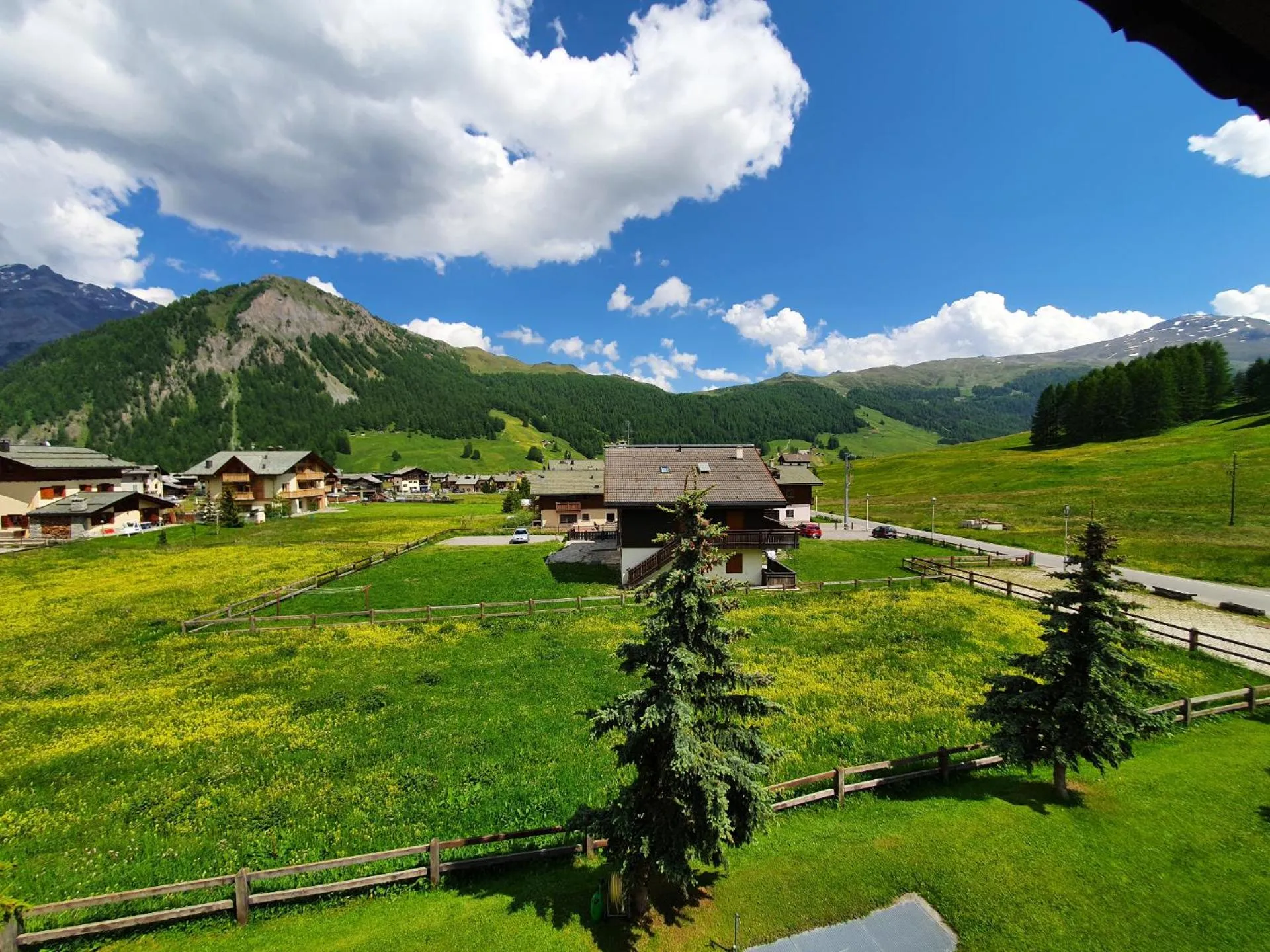 Neighbourhood in Residence Bait da Mott