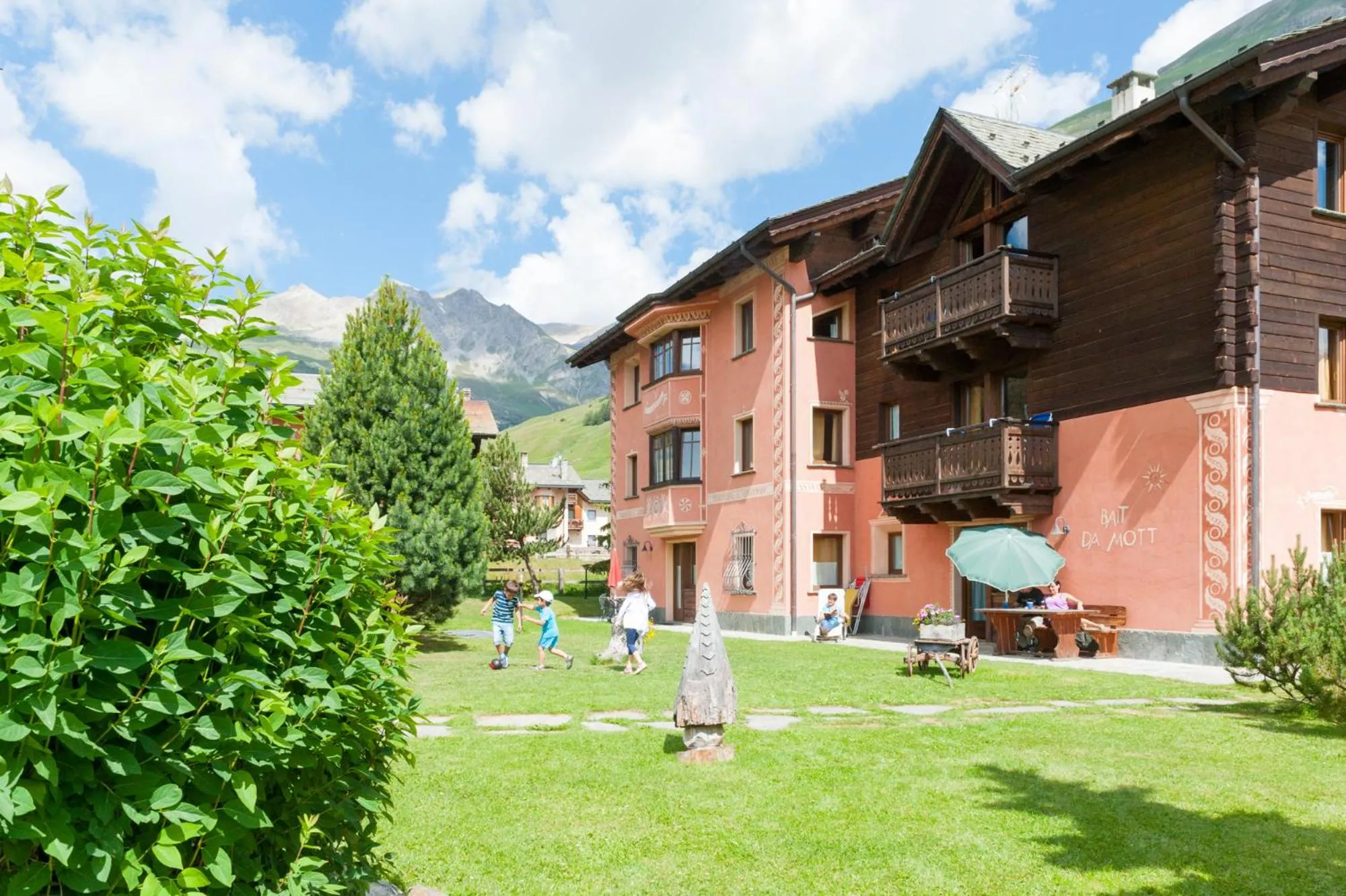 Facade/entrance in Residence Bait da Mott