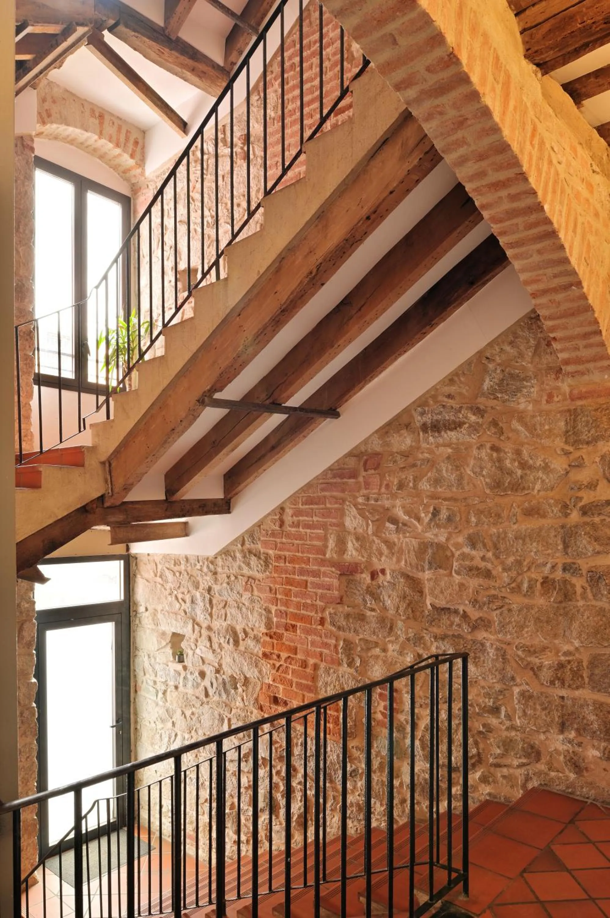 Property building in Kallisté