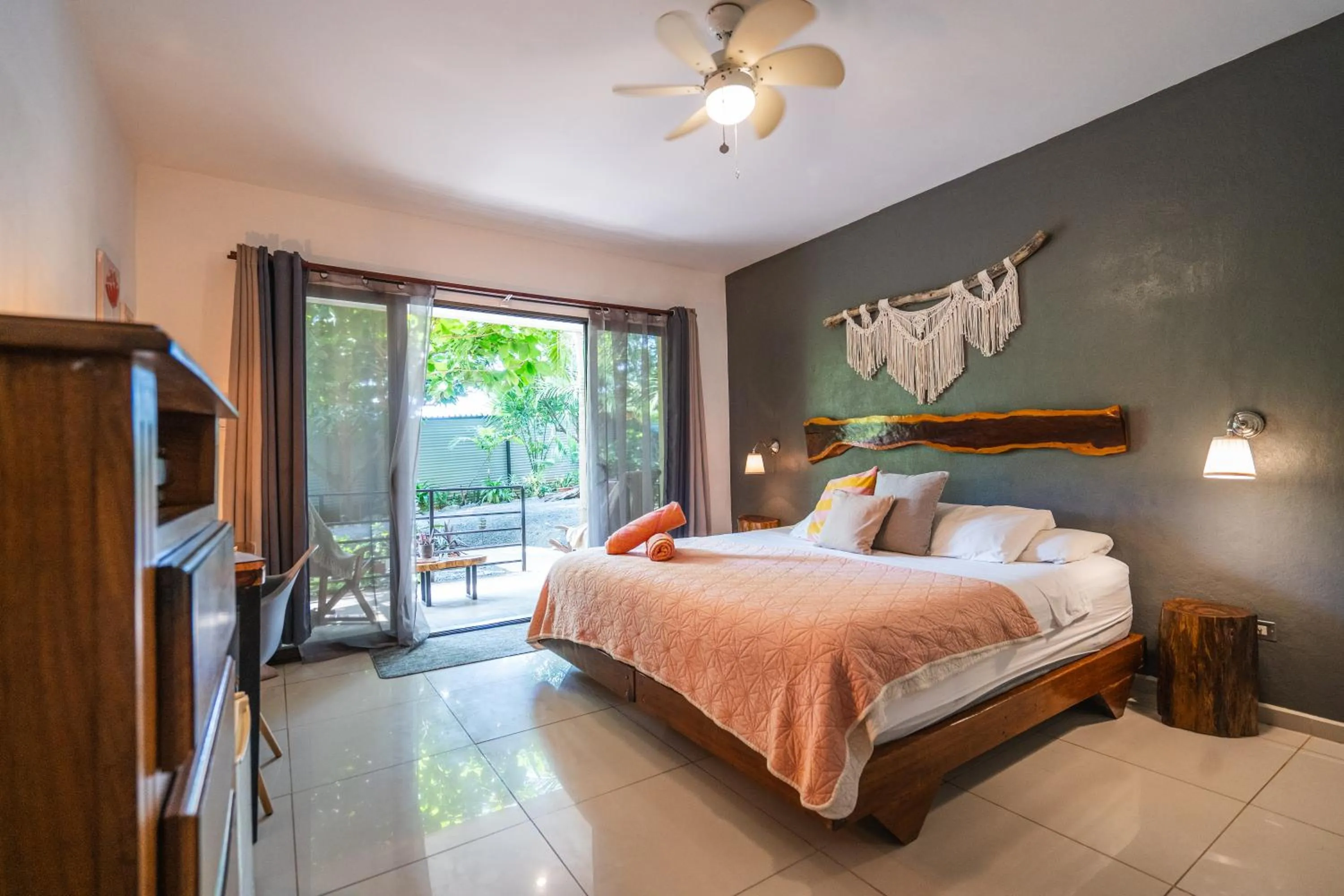 Bed in Tamarindo Sunshine