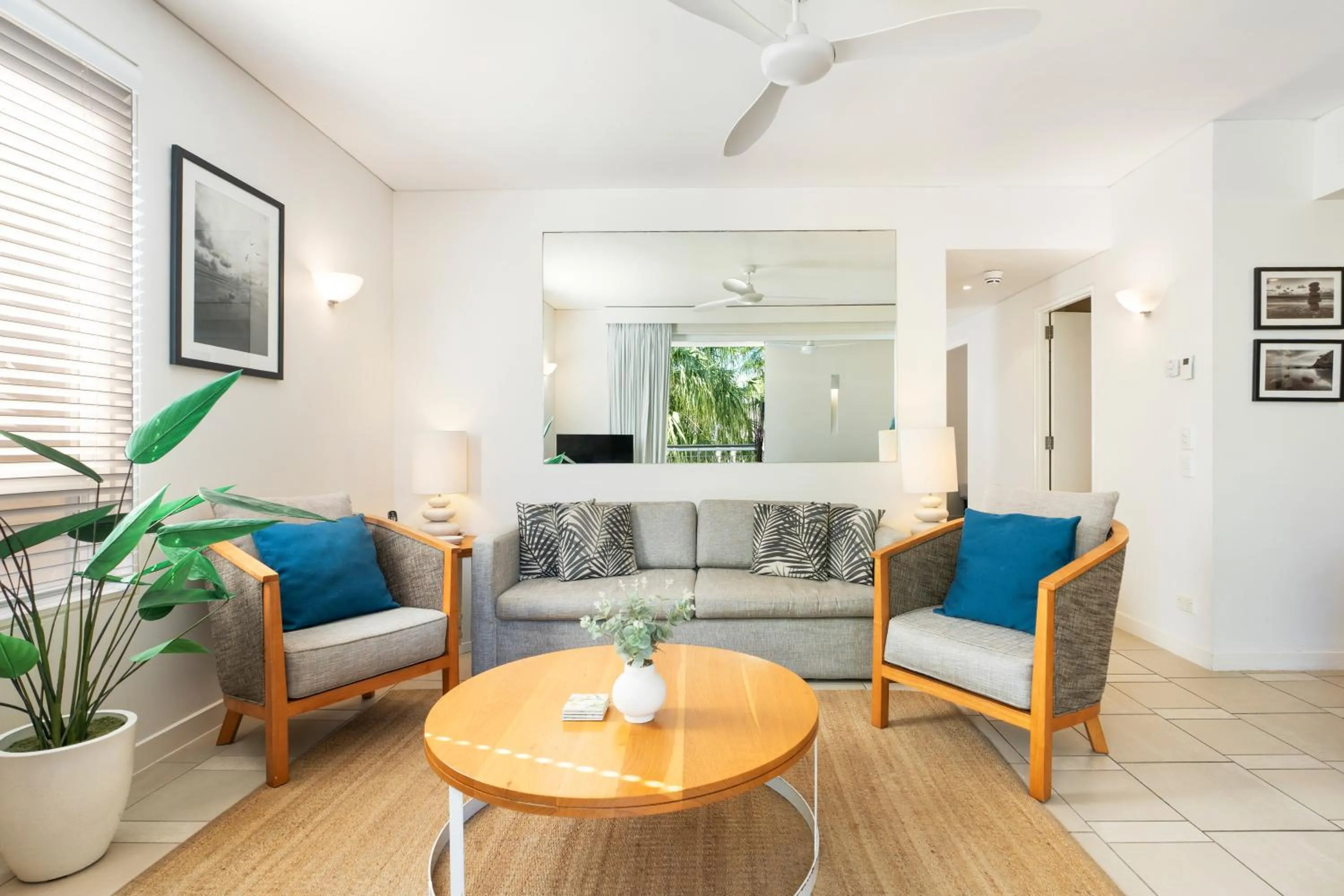 Living room in Laguna on Hastings