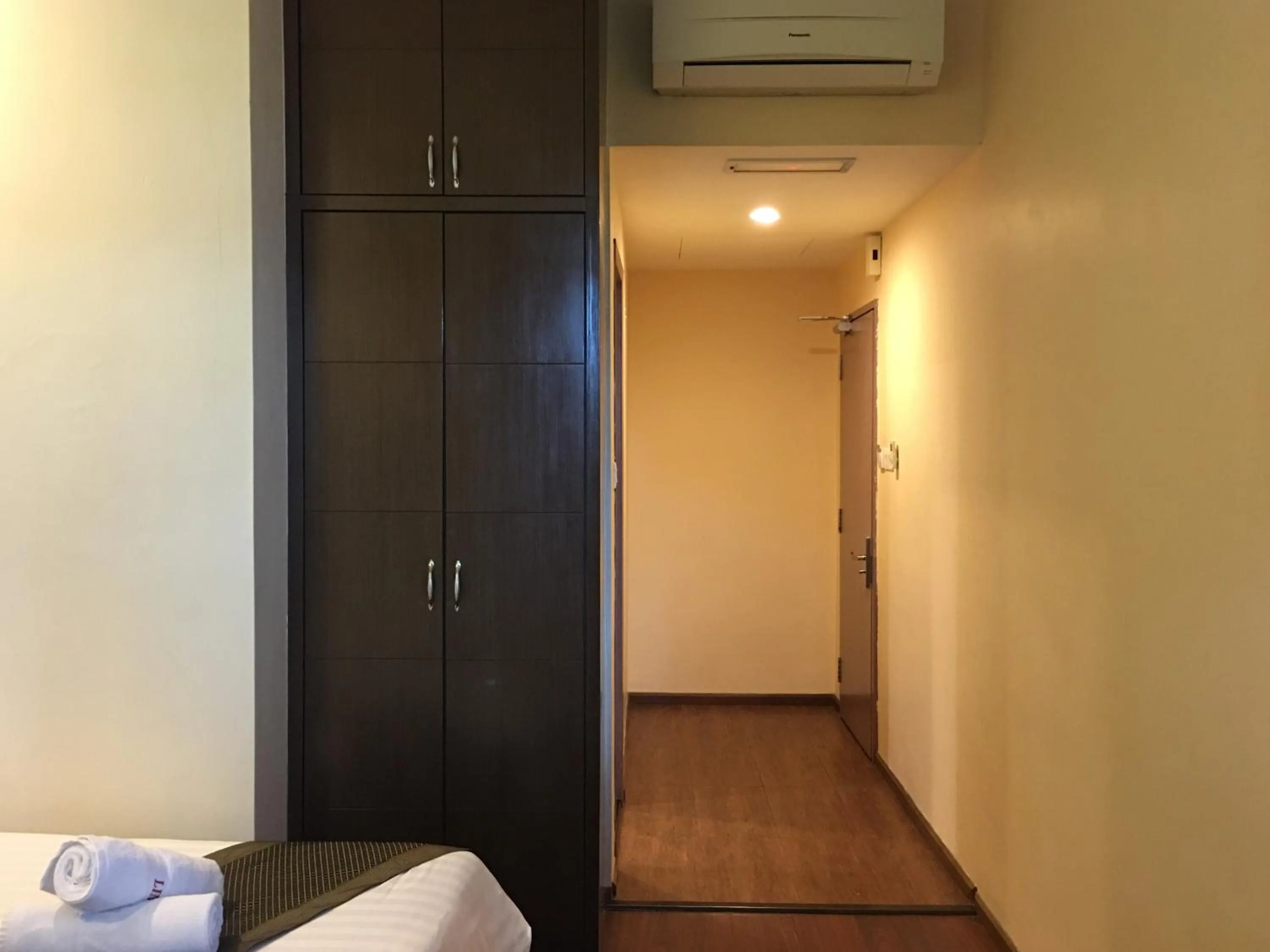 Bed in Lintas Plaza Hotel