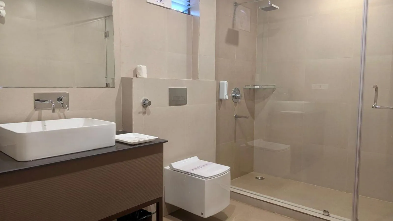 Bathroom in Samskara & Samsara