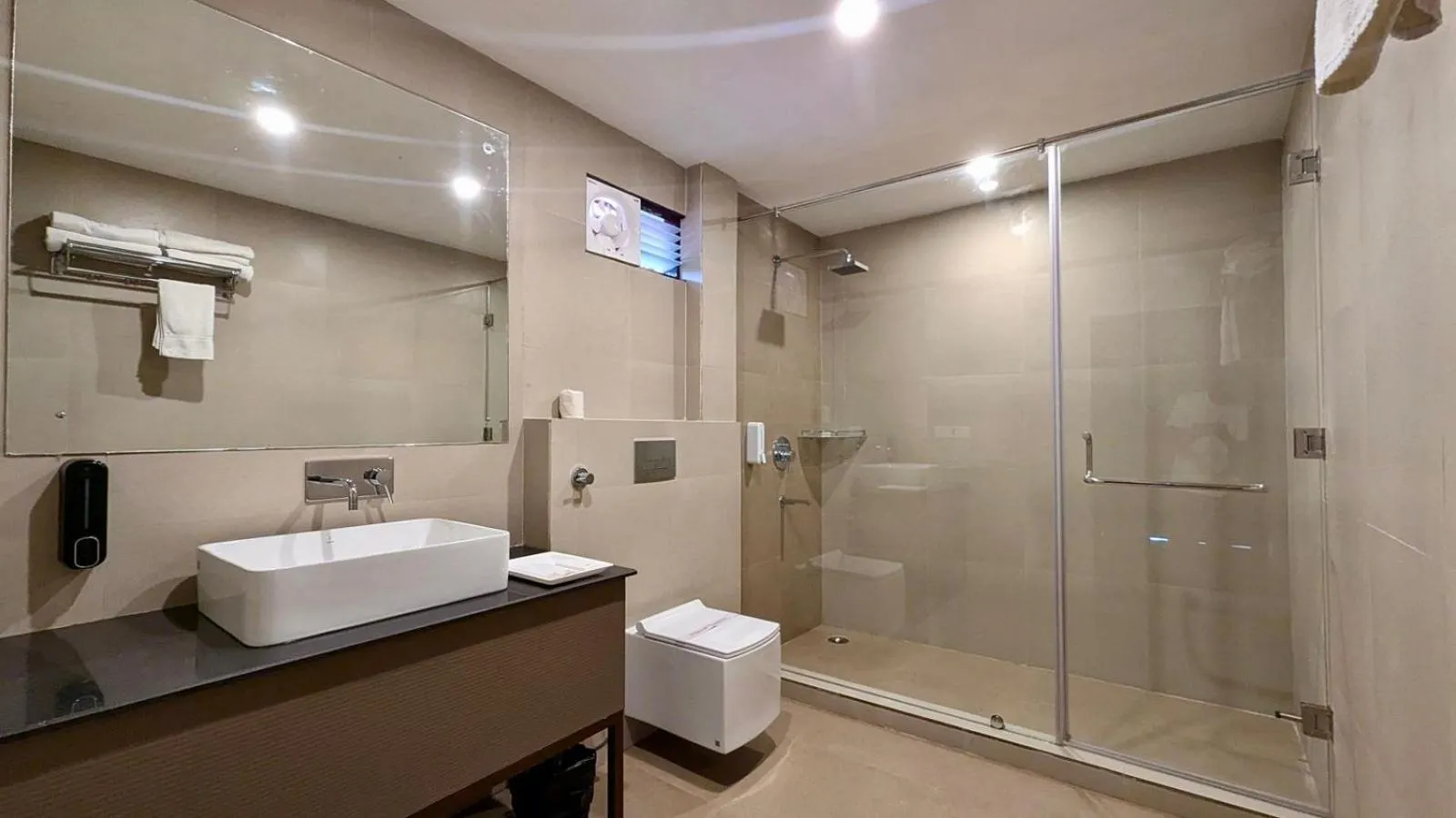 Bathroom in Samskara & Samsara