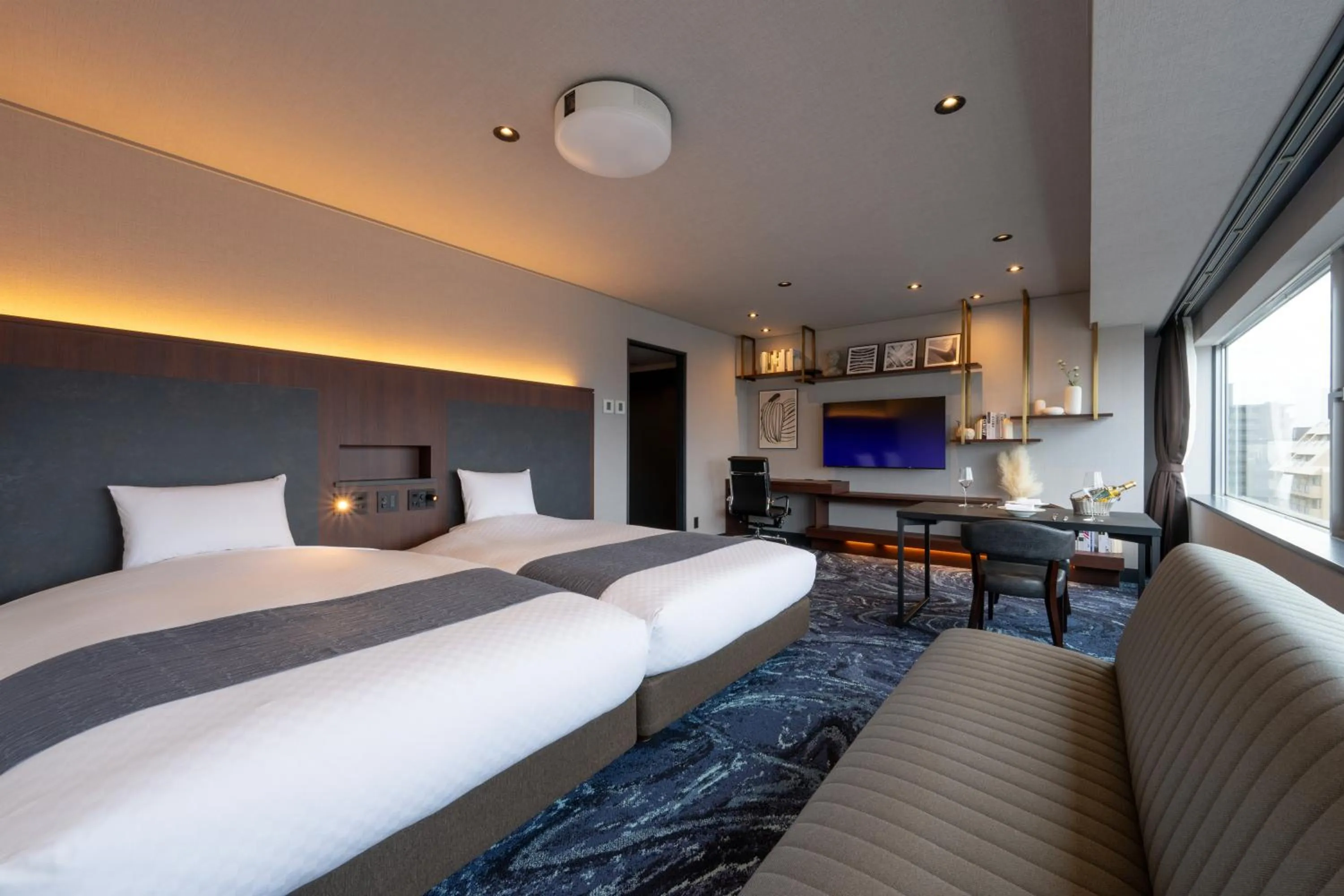 Photo of the whole room, Bed in Niigata Grand Hotel