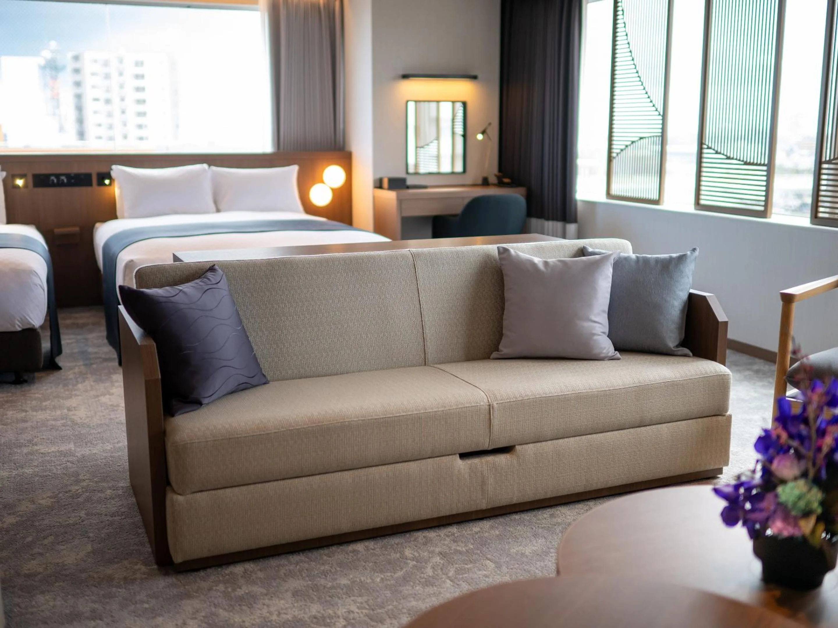 Living room, Bed in Niigata Grand Hotel