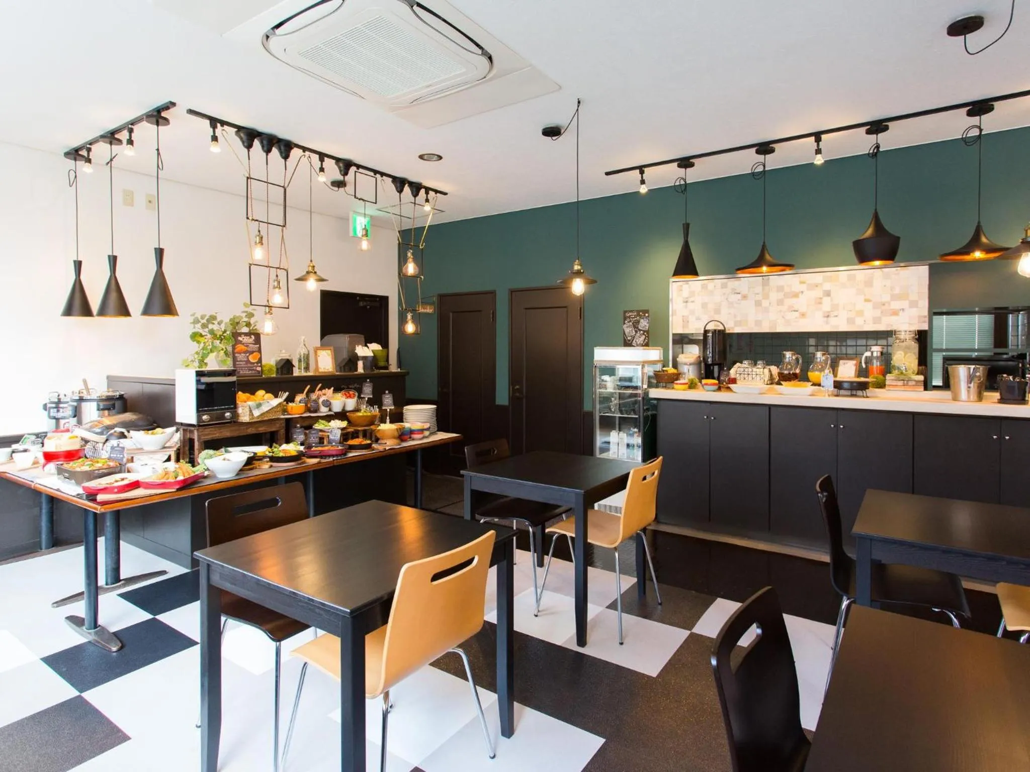 Restaurant/places to eat in Hotel AreaOne Nobeoka