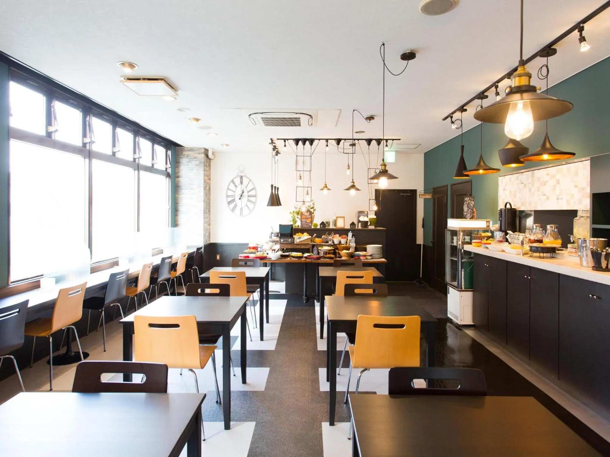 Restaurant/places to eat in Hotel AreaOne Nobeoka