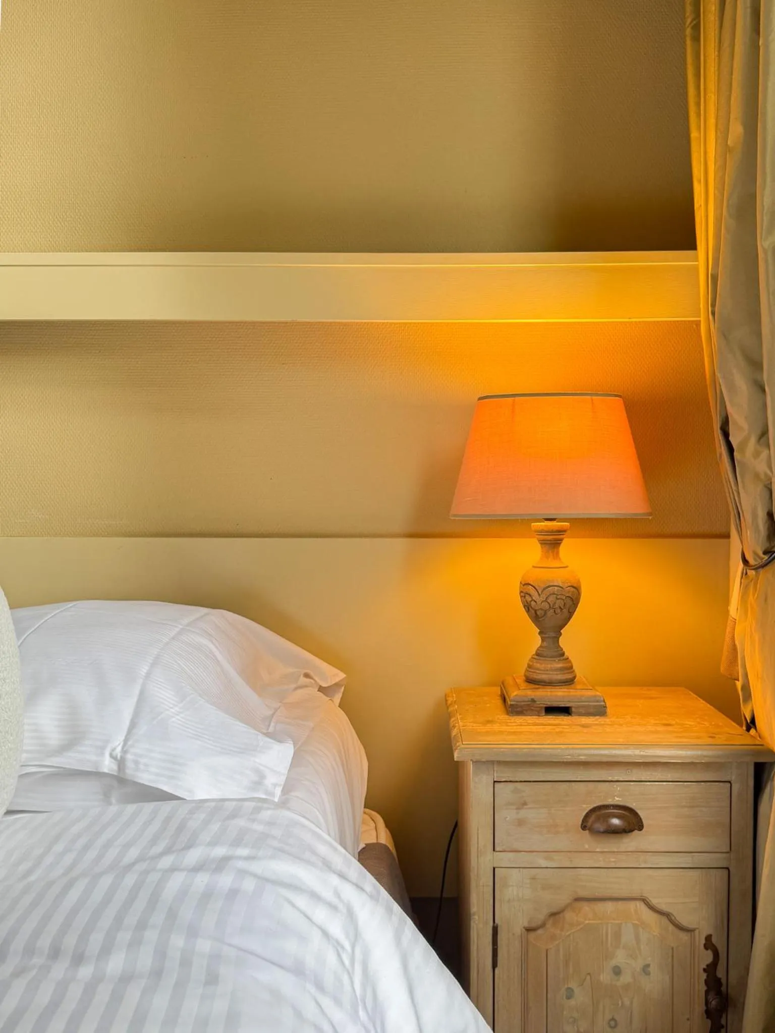 Bed in Hotel Botaniek