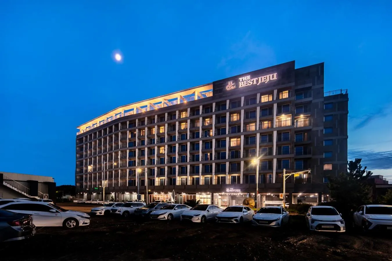 Property building in The Best Jeju Seongsan