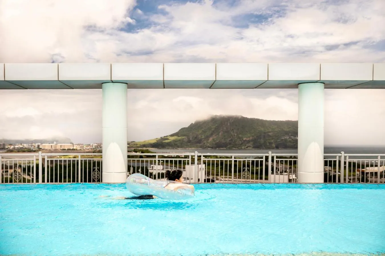 Swimming pool in The Best Jeju Seongsan