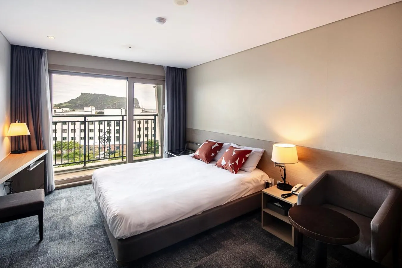 Bedroom, Bed in The Best Jeju Seongsan