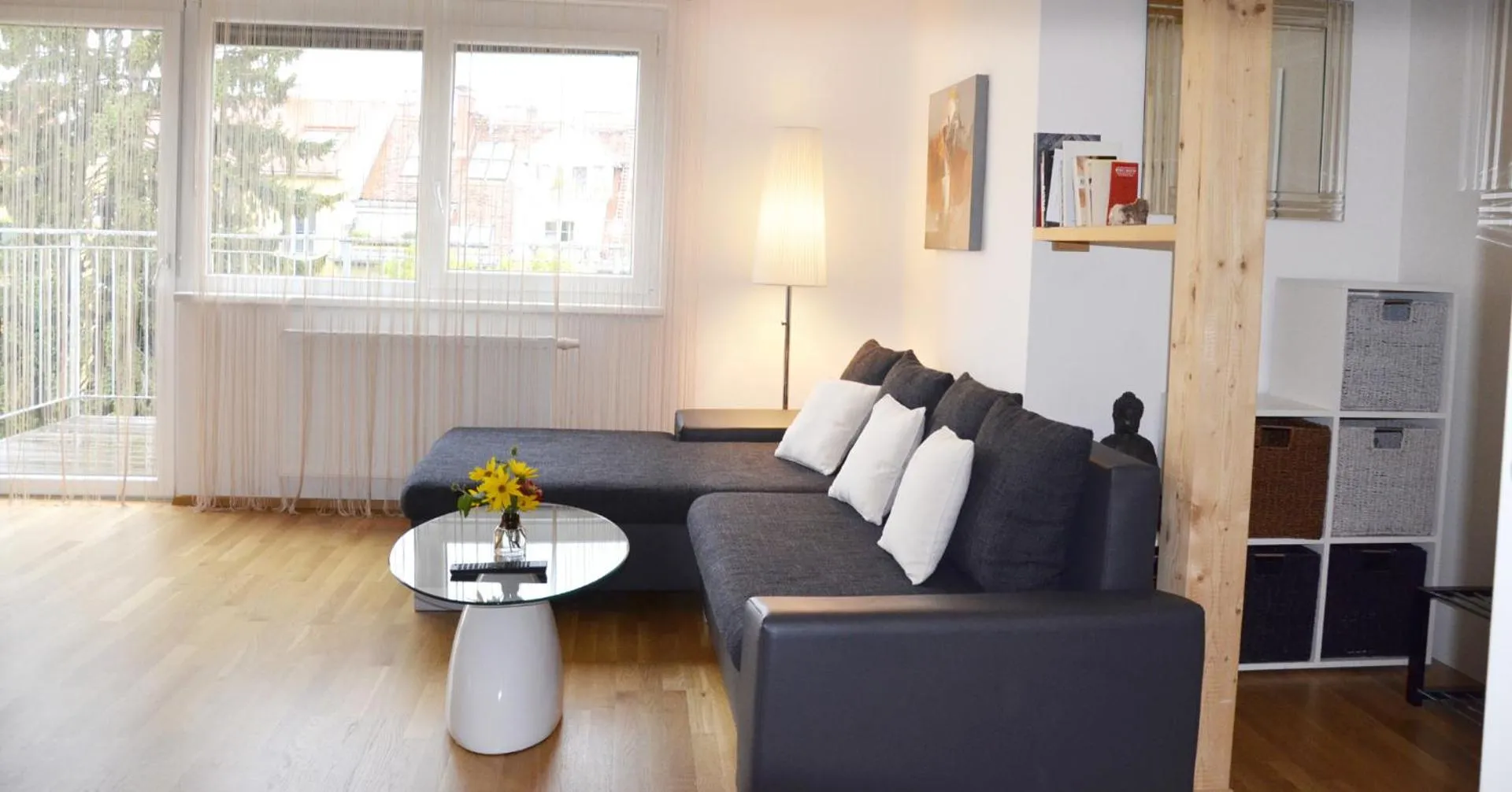 Apartment mit großem Balkon