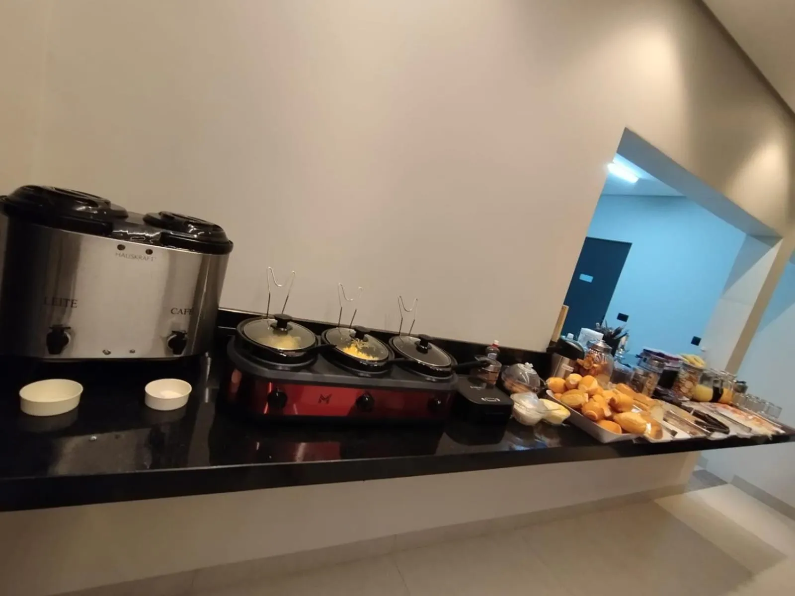 Continental breakfast in Hotel Maranhão