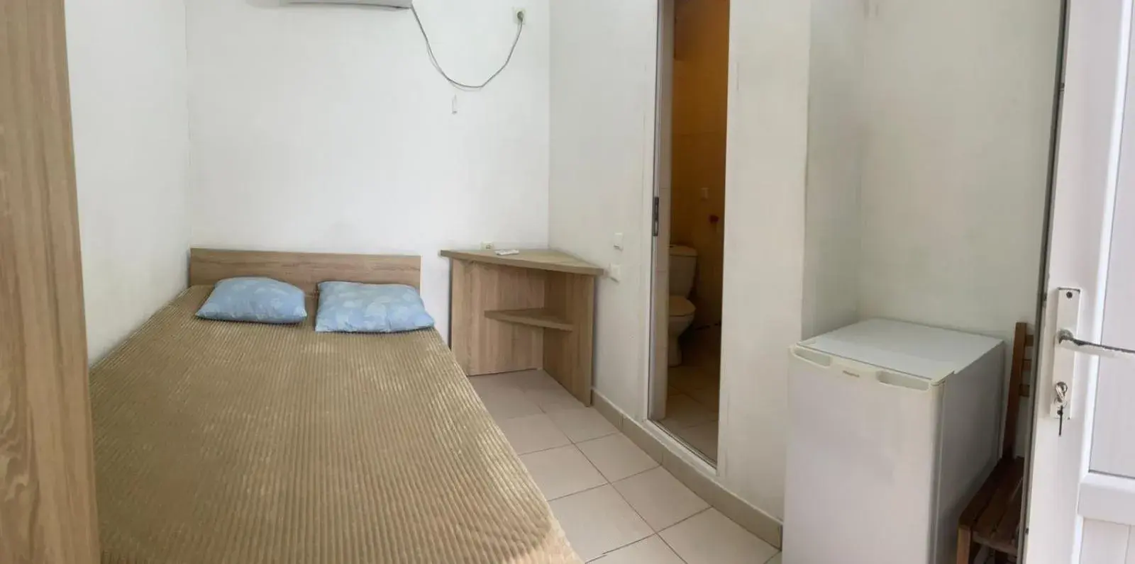 Large Double Room in Hotel Nino Ureki Large Double Room in Hotel Nino Ureki