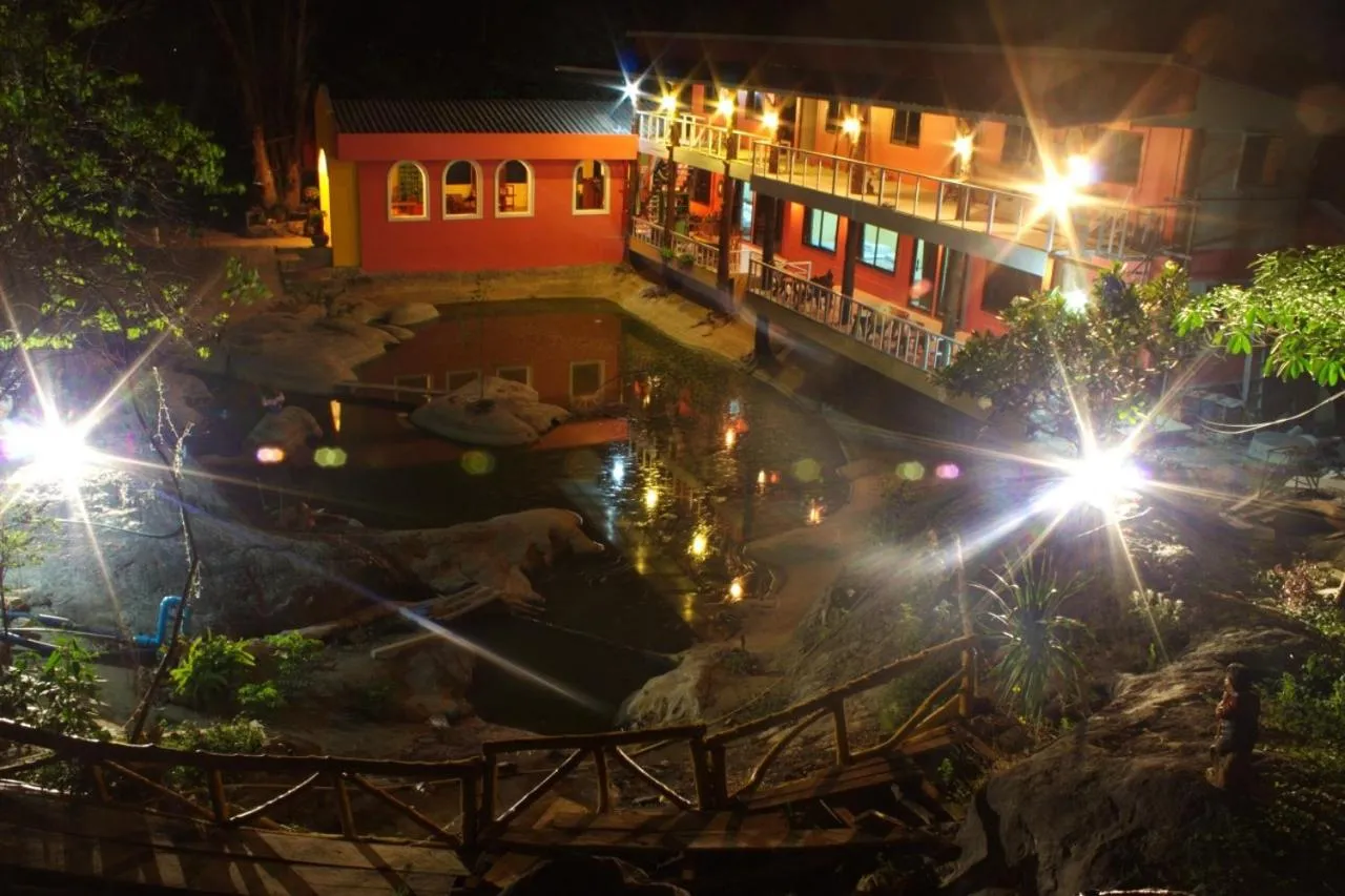 Property building in Yen at phayayen