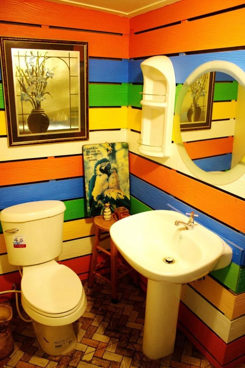 Bathroom in Yen at phayayen