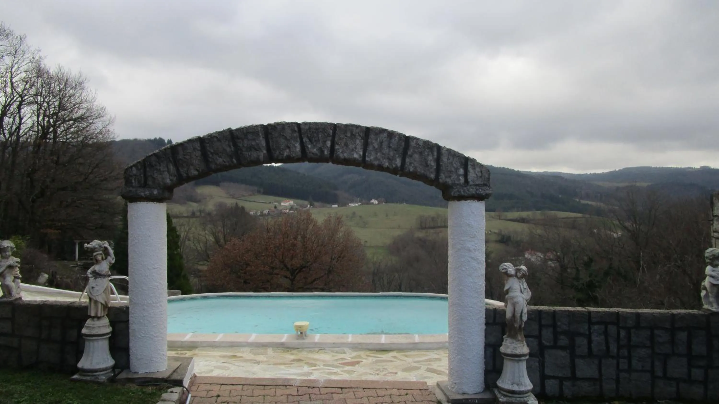 Swimming pool in Fouettara