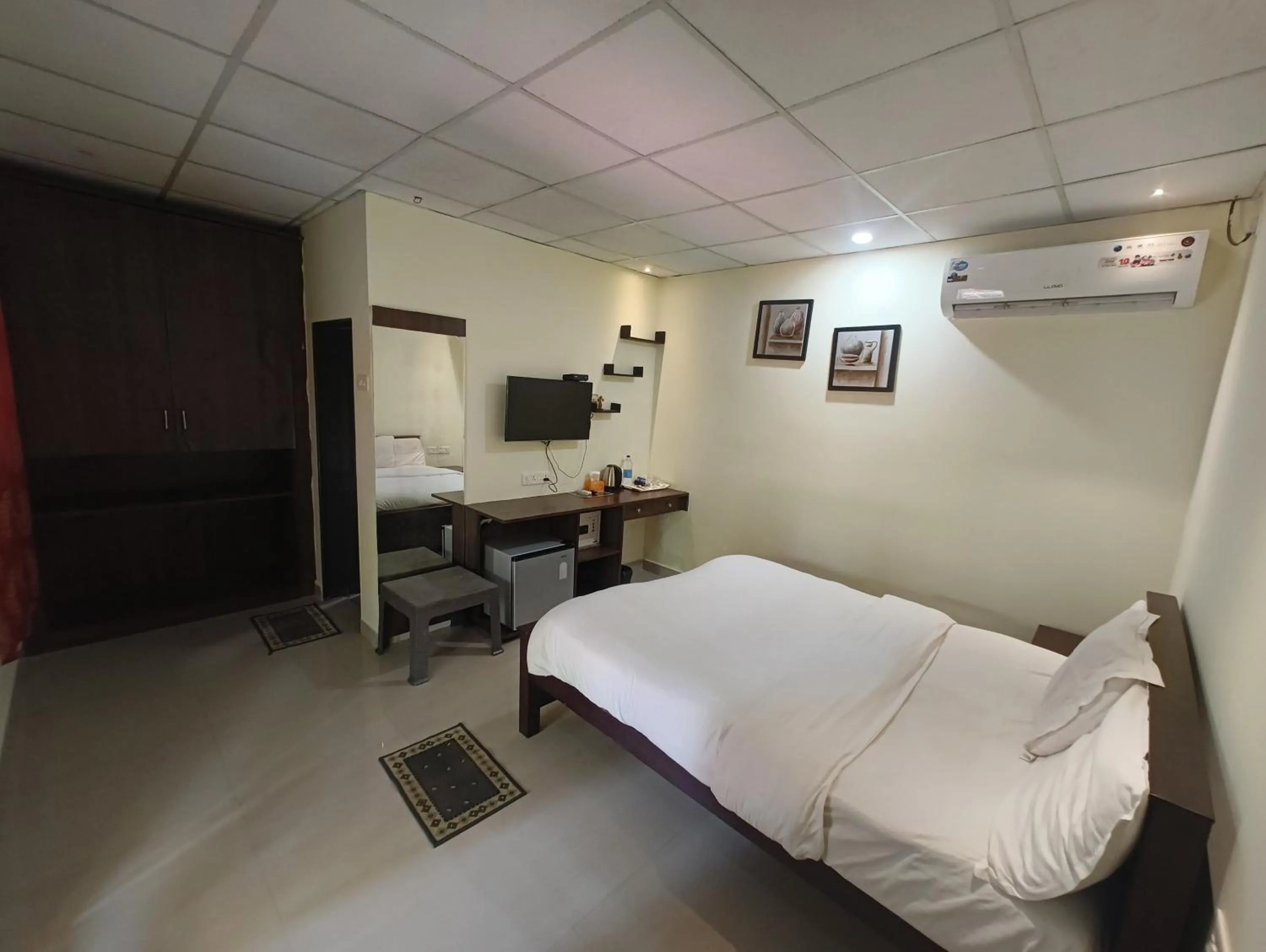 Bed in Go Green Spice & Eco Resort