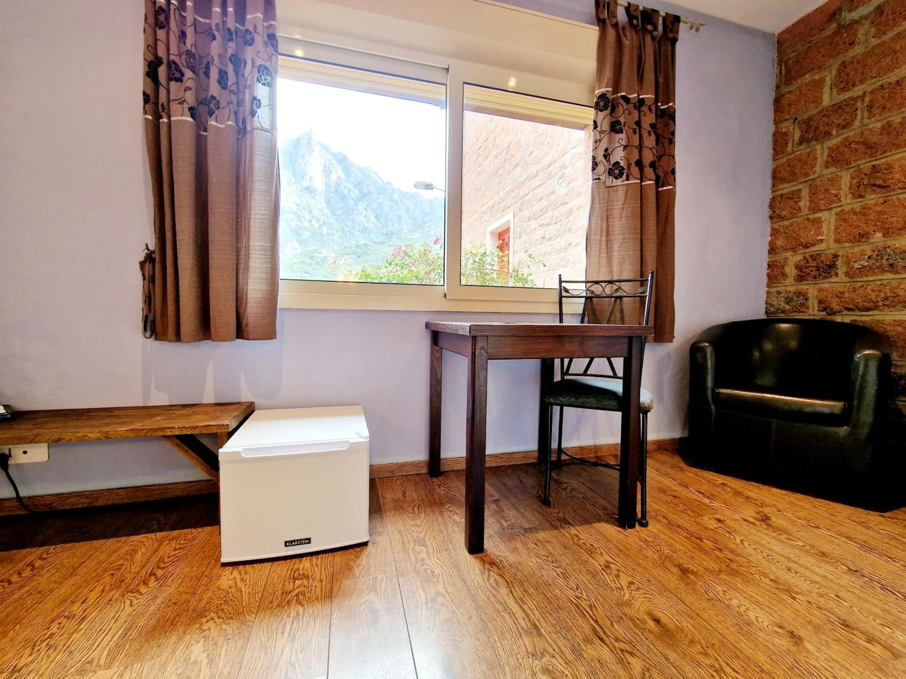 TV and multimedia in Hôtel Bella Vista