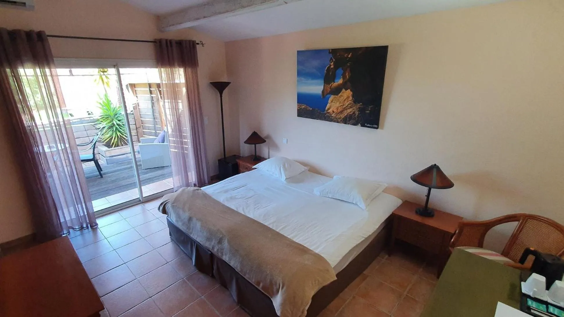 Photo of the whole room, Bed in Hôtel Bella Vista