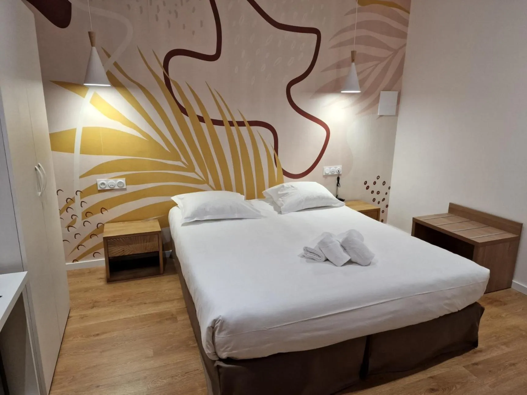 Bed in Hôtel Bella Vista