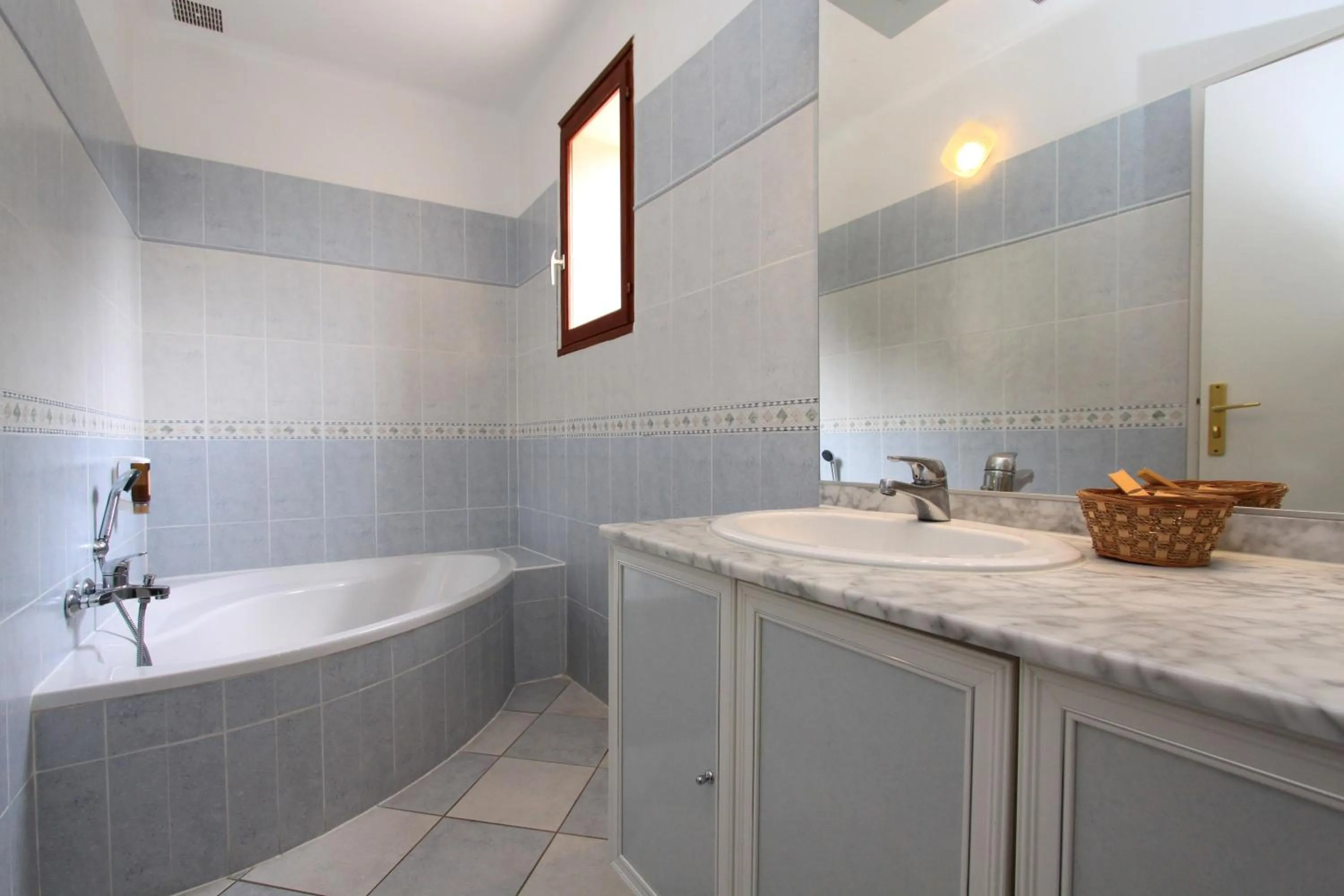 Bathroom in Hôtel Bella Vista