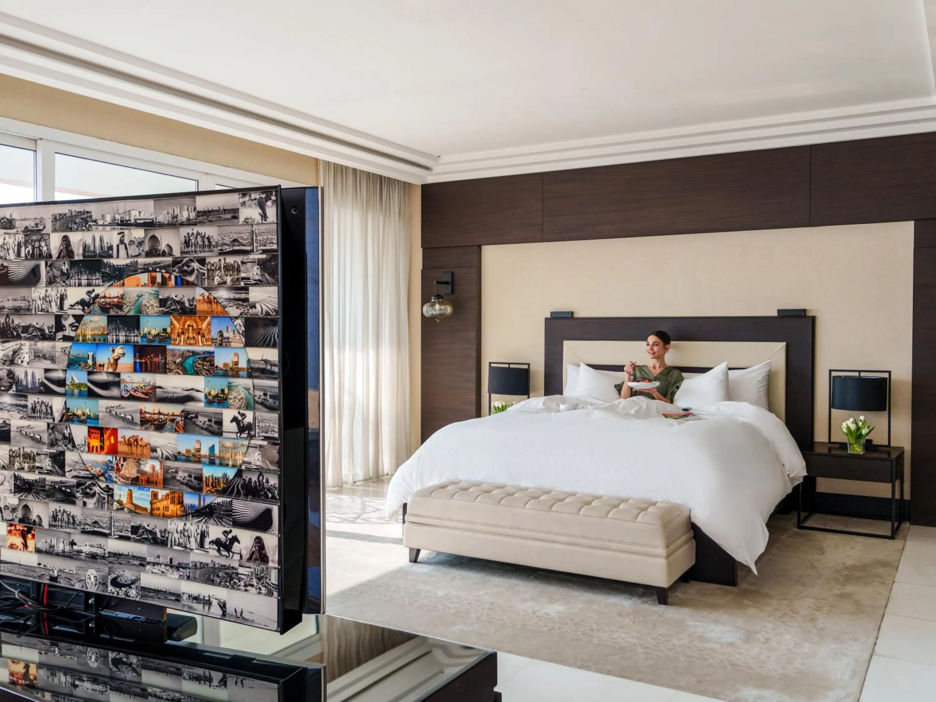 Bedroom, Bed in Fairmont Fujairah Beach Resort