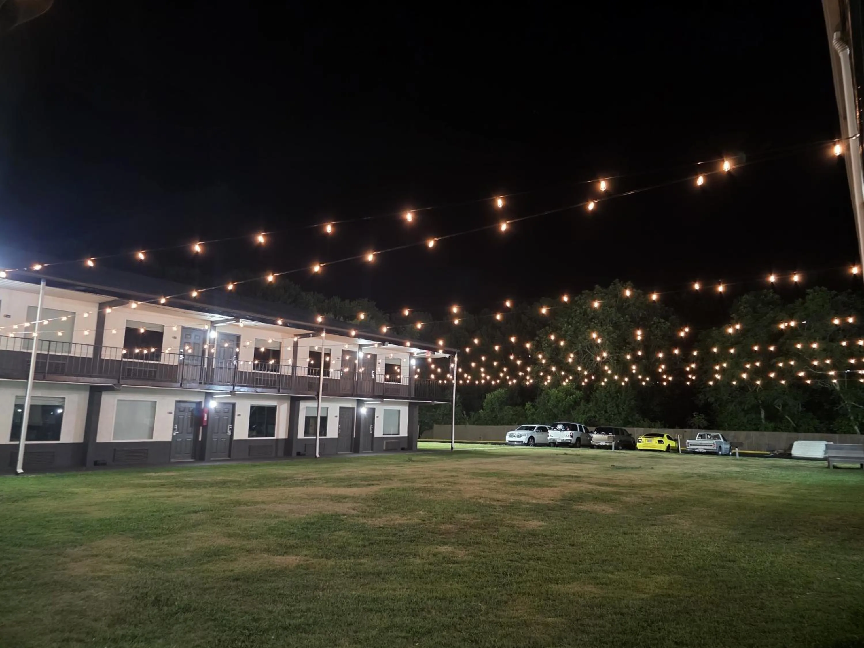 Garden in Econo Lodge Lavonia