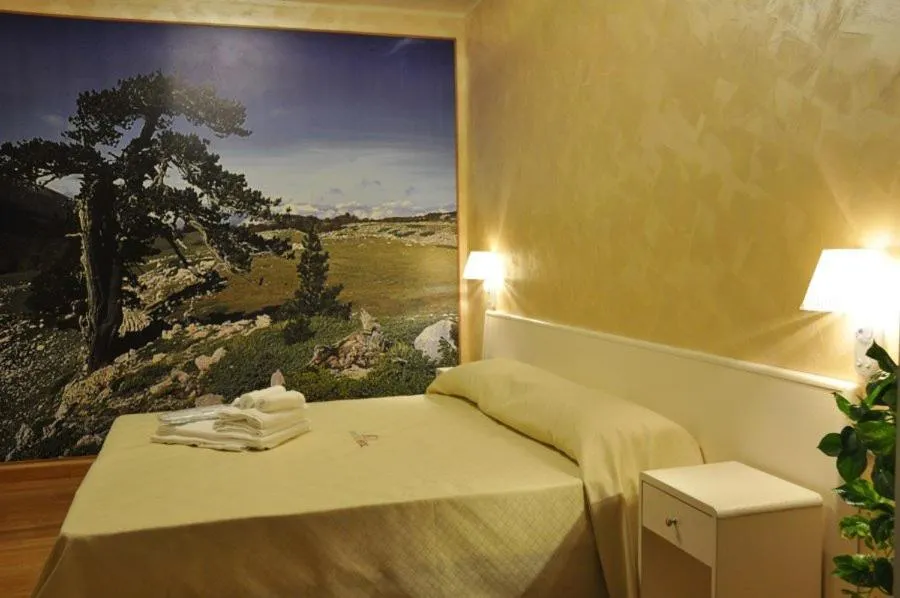 Photo of the whole room in I Rocchi Hotel