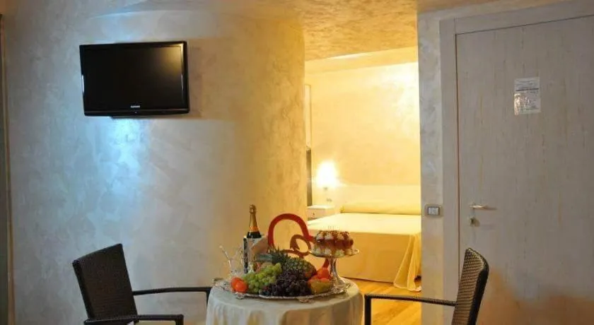 Photo of the whole room in I Rocchi Hotel