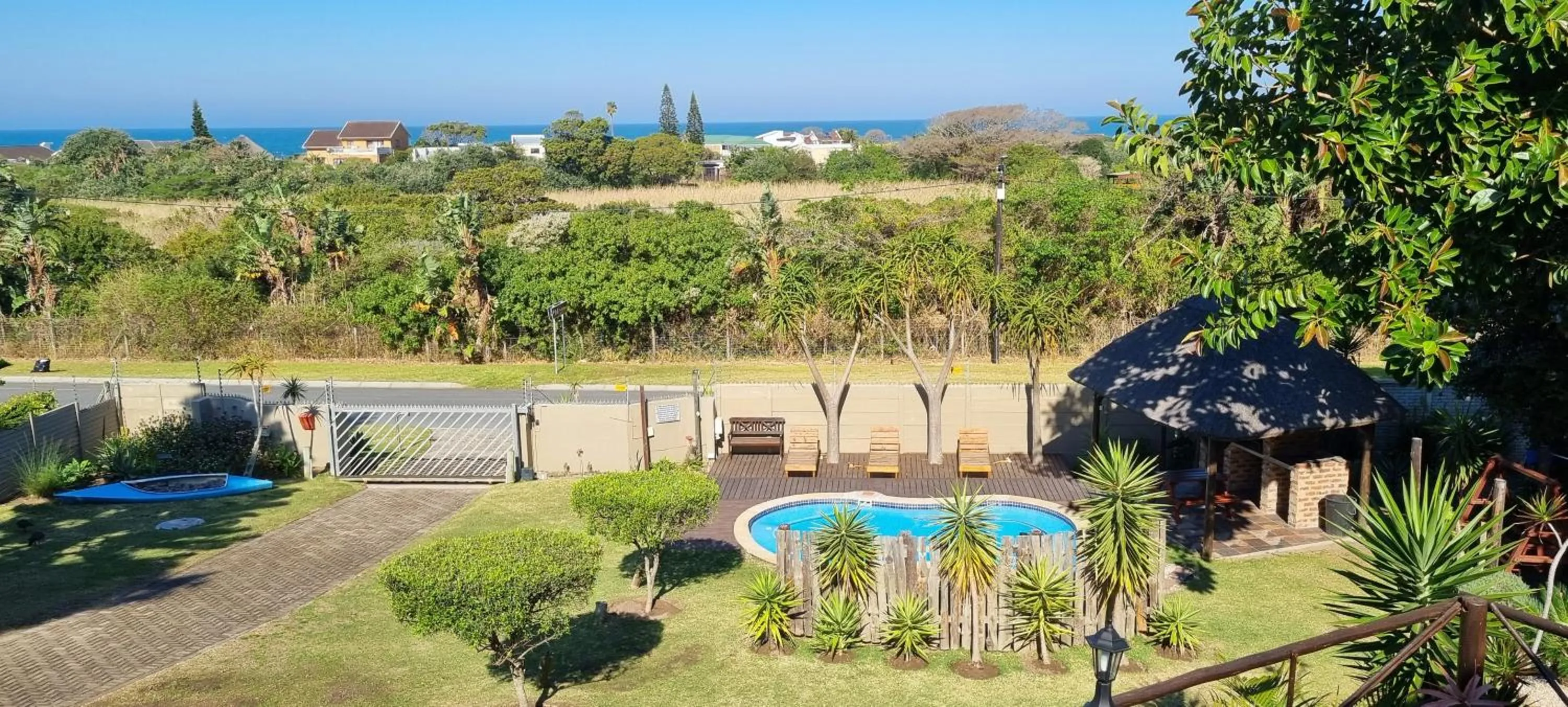 Garden view in The Birdhouse Bed & Breakfast #NO Loadshedding #Solar Energy