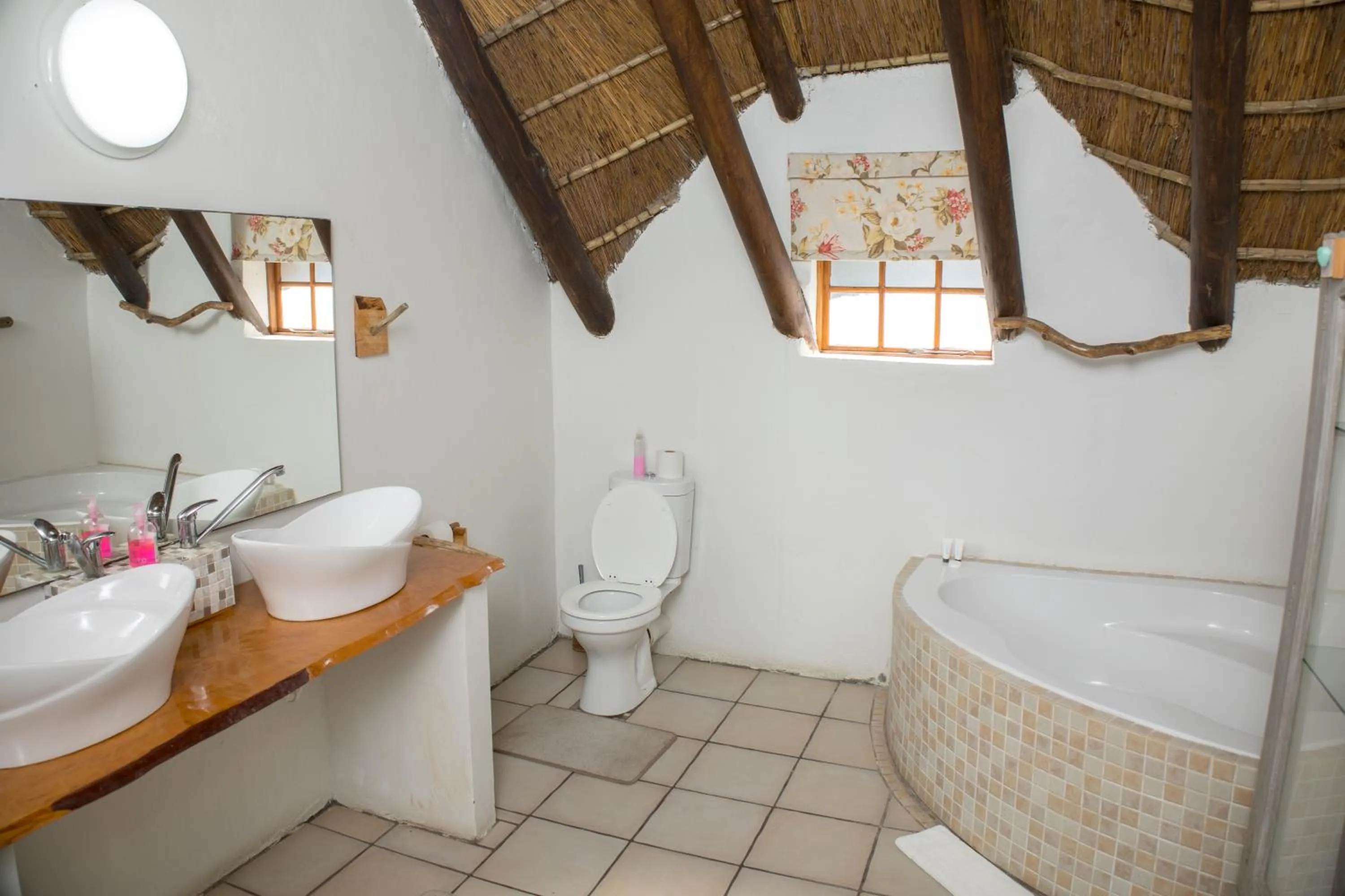 Bathroom in The Birdhouse Bed & Breakfast #NO Loadshedding #Solar Energy