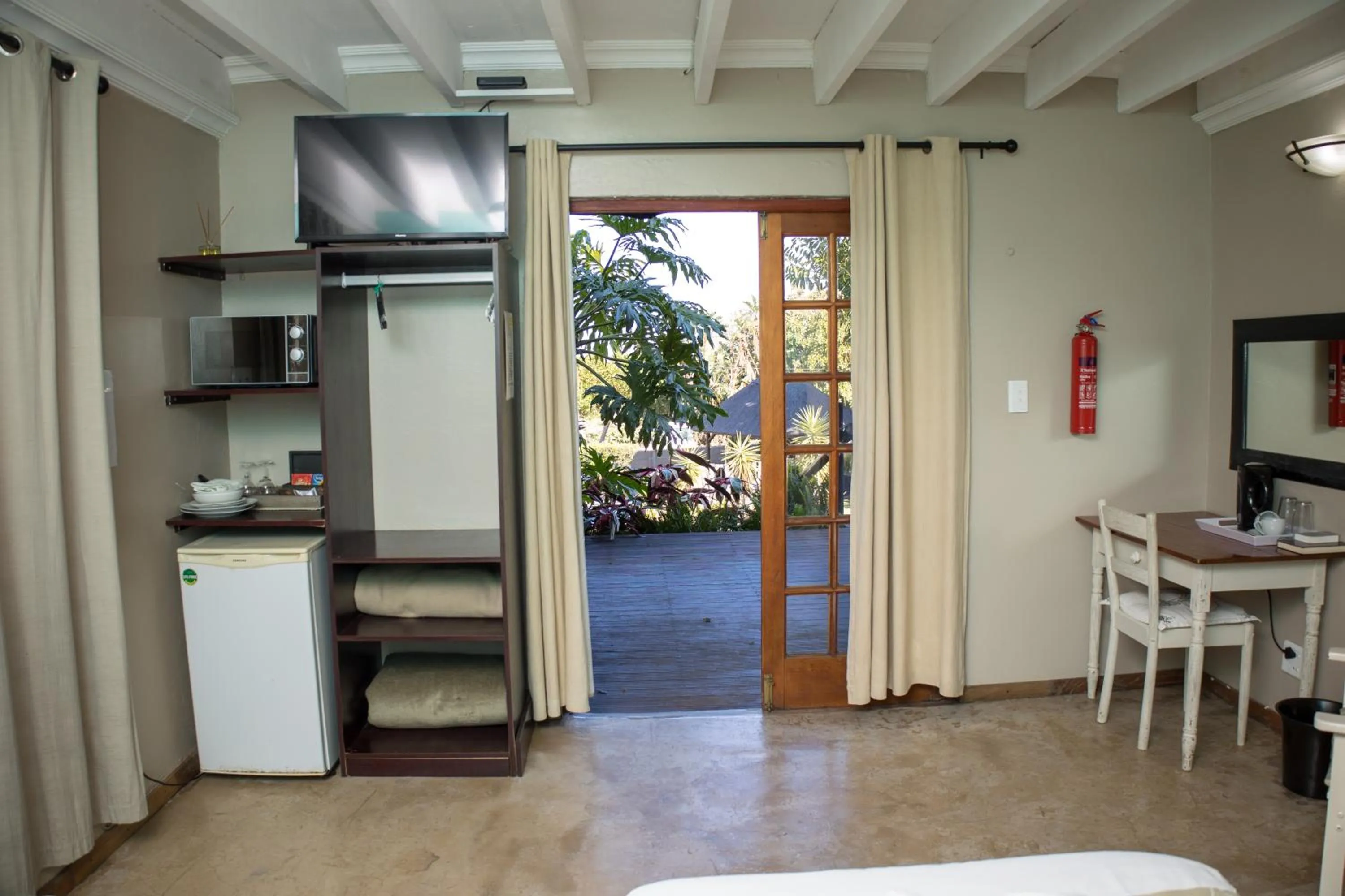 Garden view in The Birdhouse Bed & Breakfast #NO Loadshedding #Solar Energy