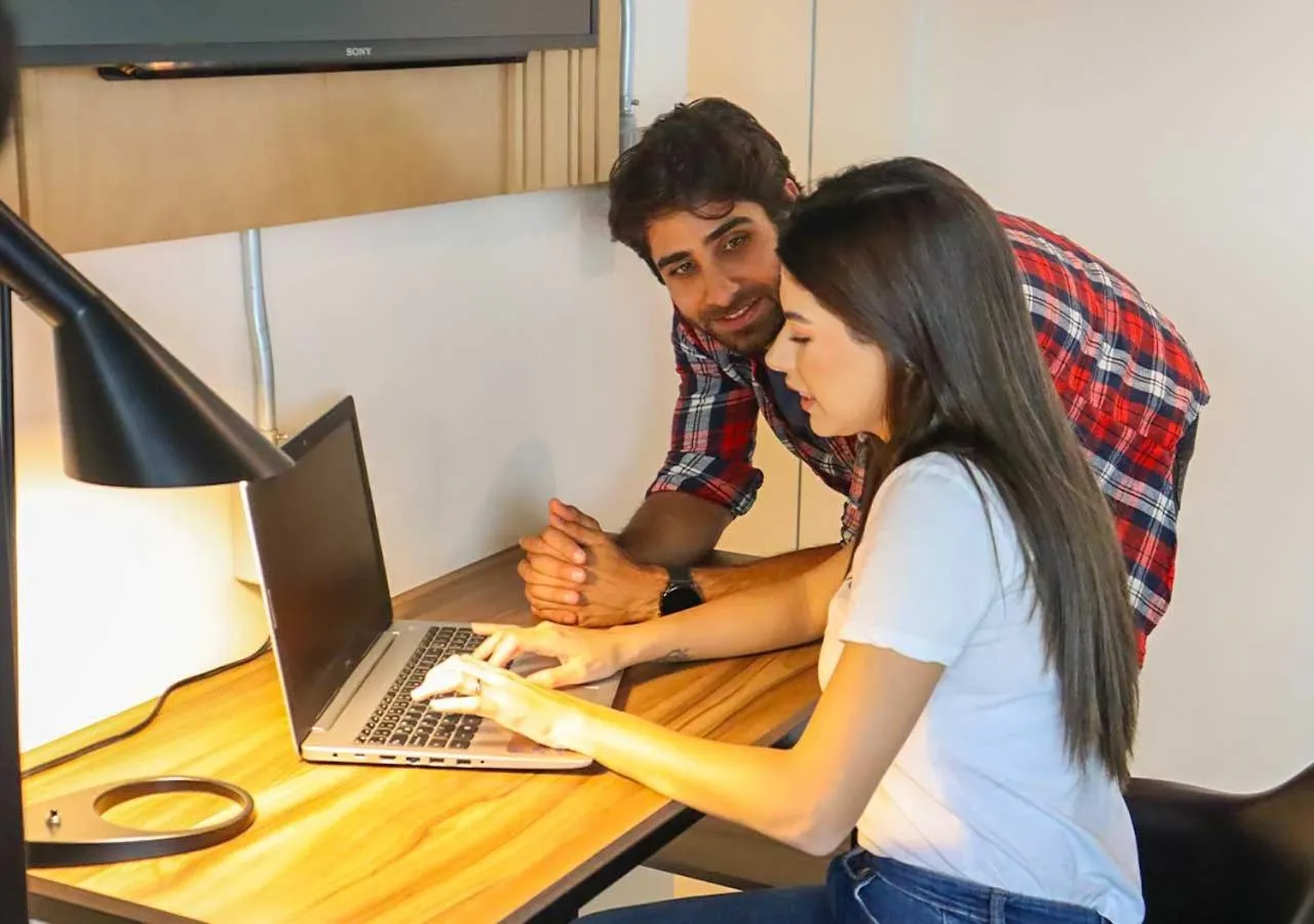 People in The Host Business Suites at WTC