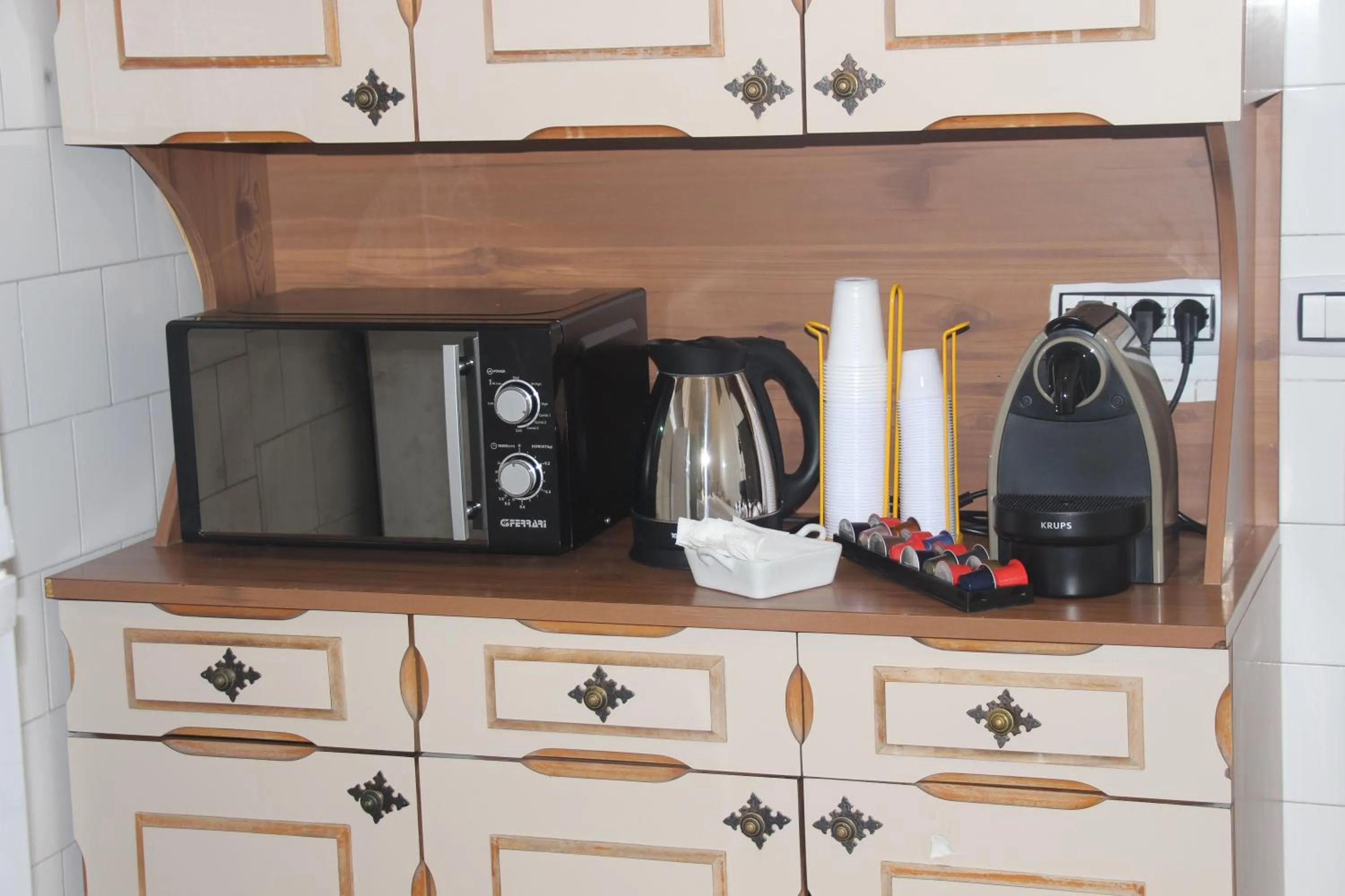 Coffee/tea facilities in I due Baroni - fronte Campus