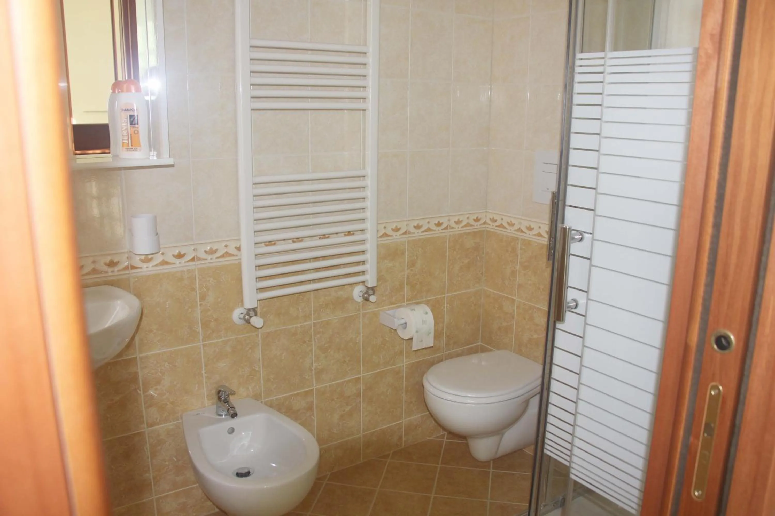 Bathroom in I due Baroni - fronte Campus