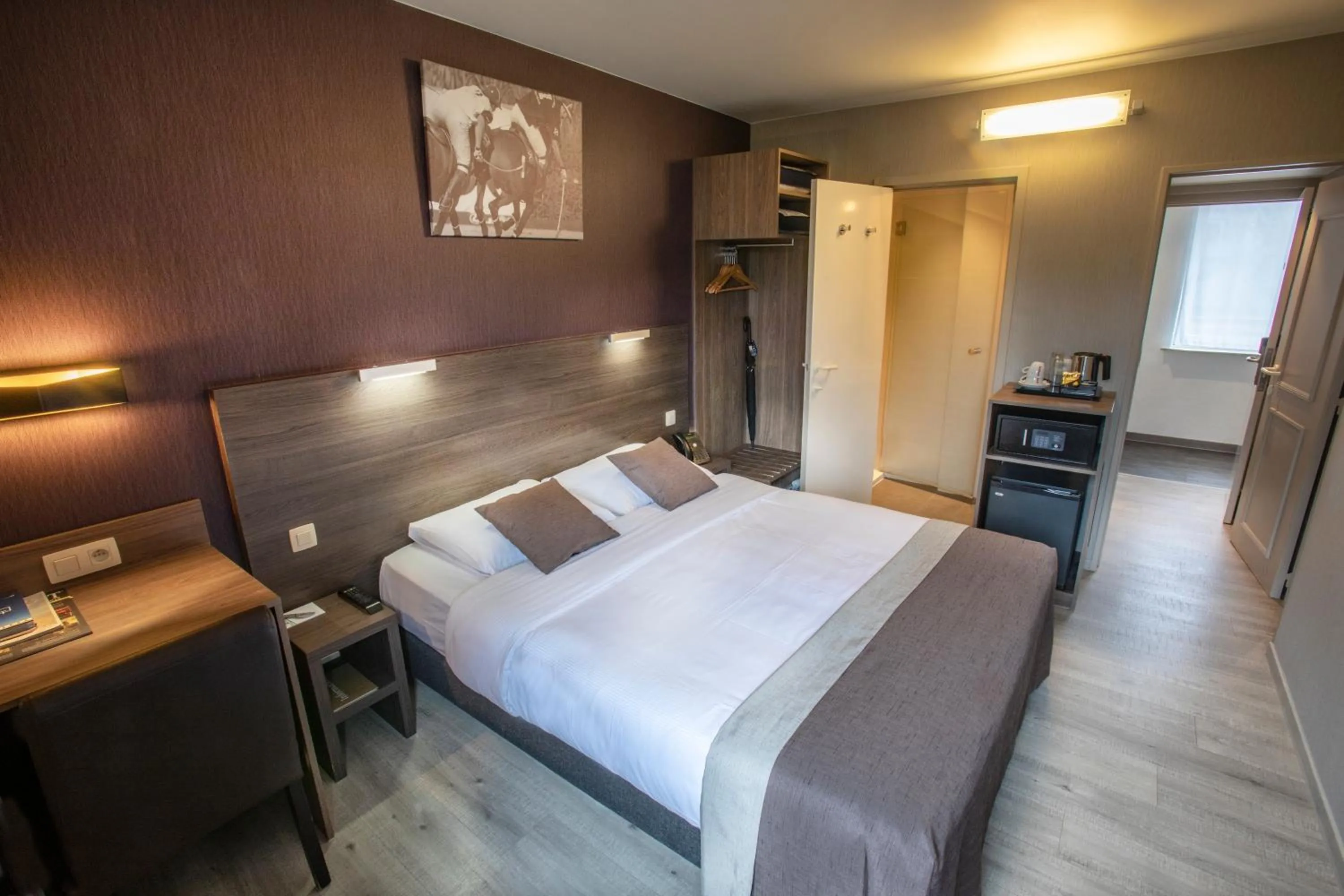 Bed in Hotel Auberge St. Pol