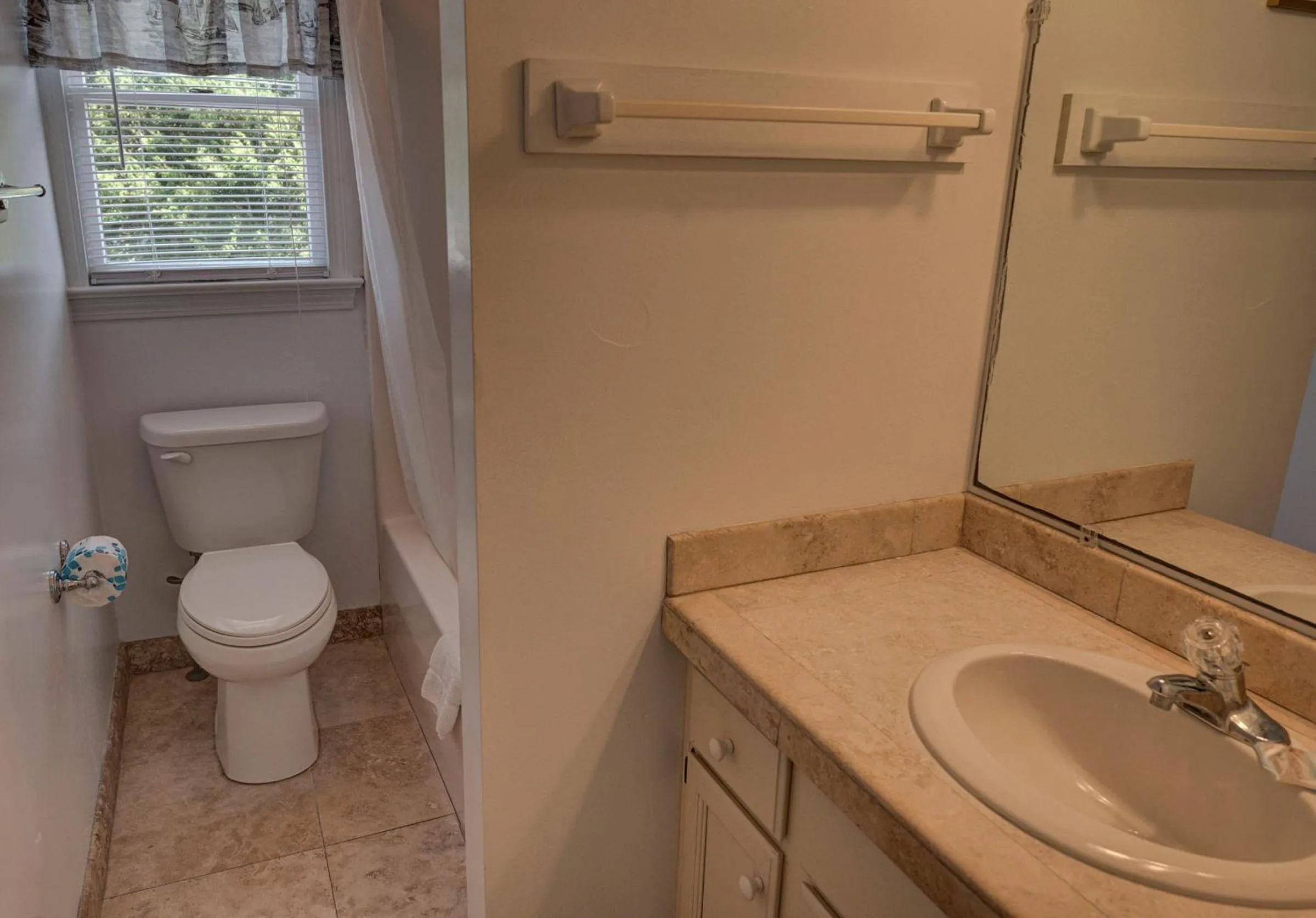 Outer Banks Motel - Village Accommodations