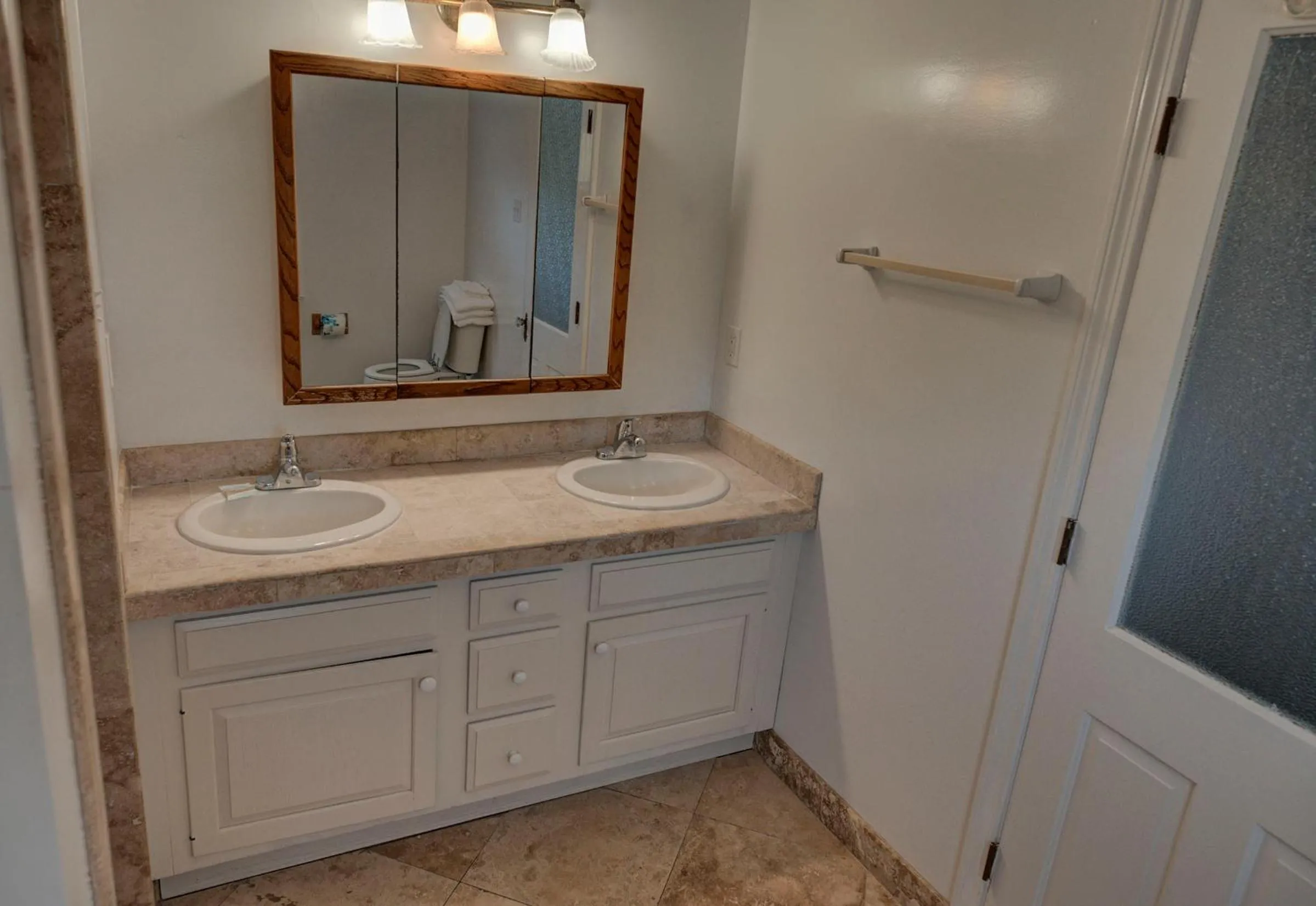 Outer Banks Motel - Village Accommodations