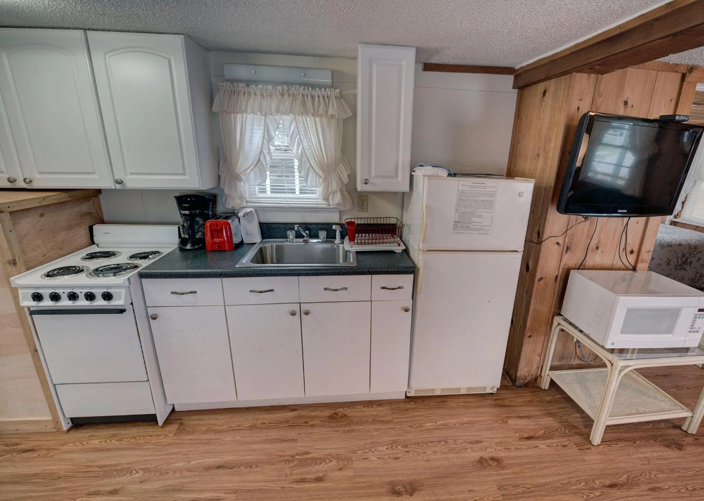 Outer Banks Motel - Village Accommodations