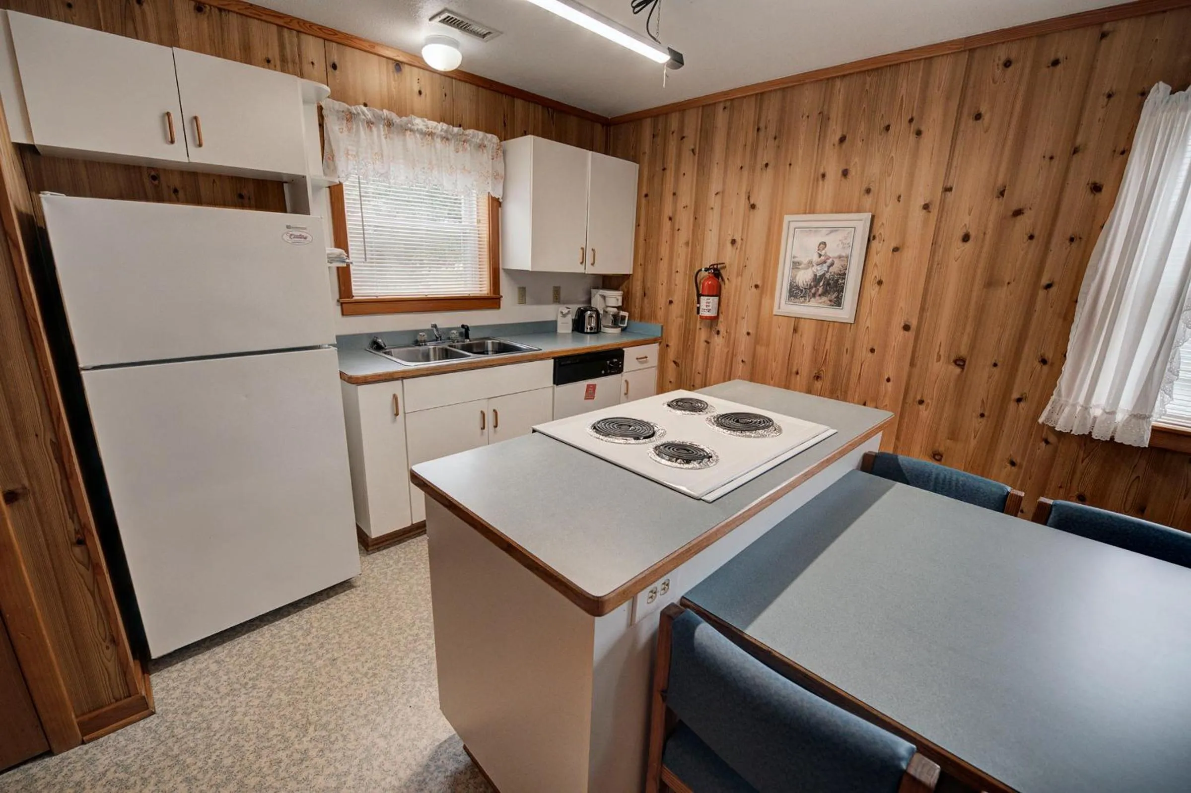 Outer Banks Motel - Village Accommodations