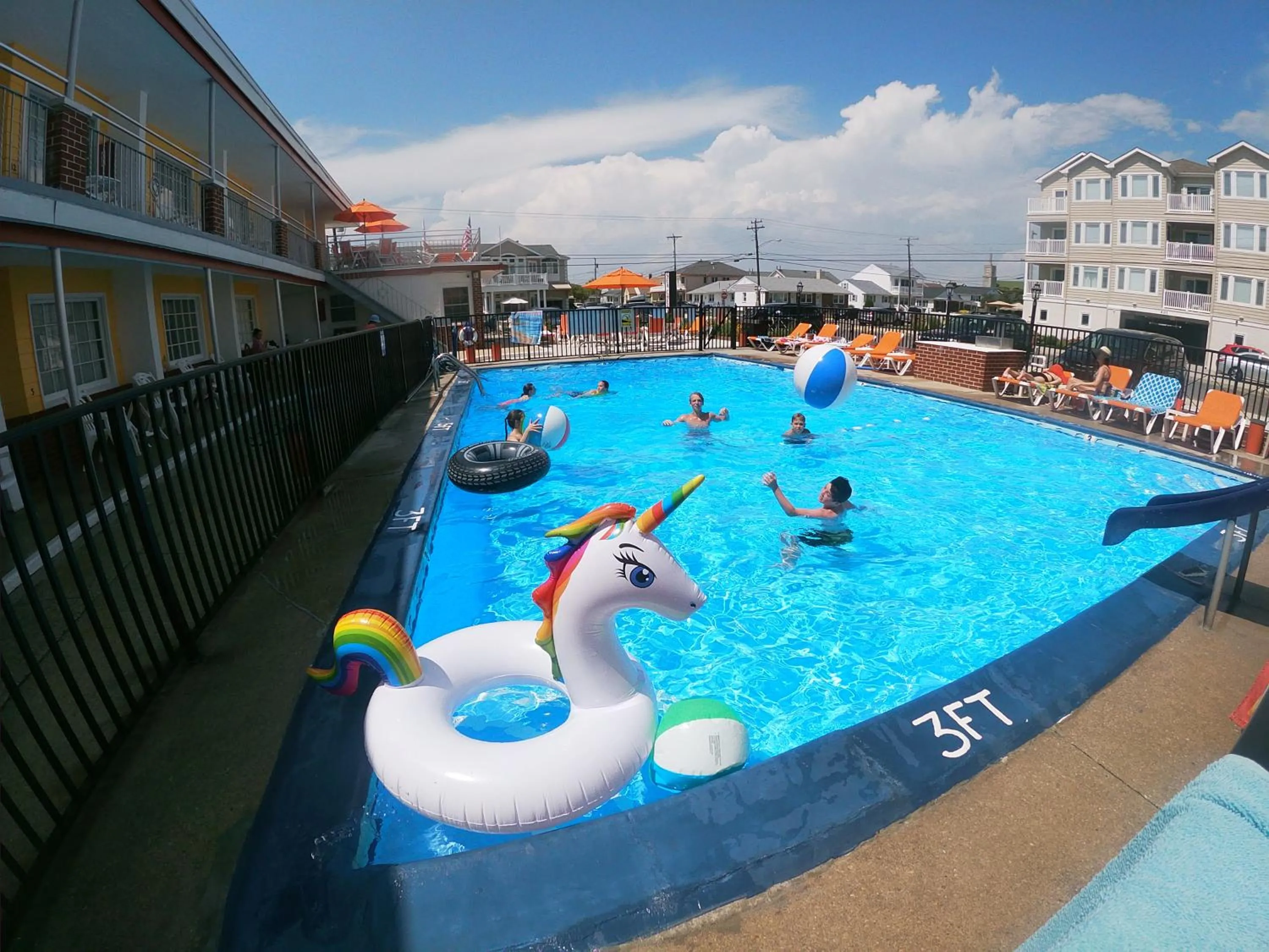 Sea Chest Motel