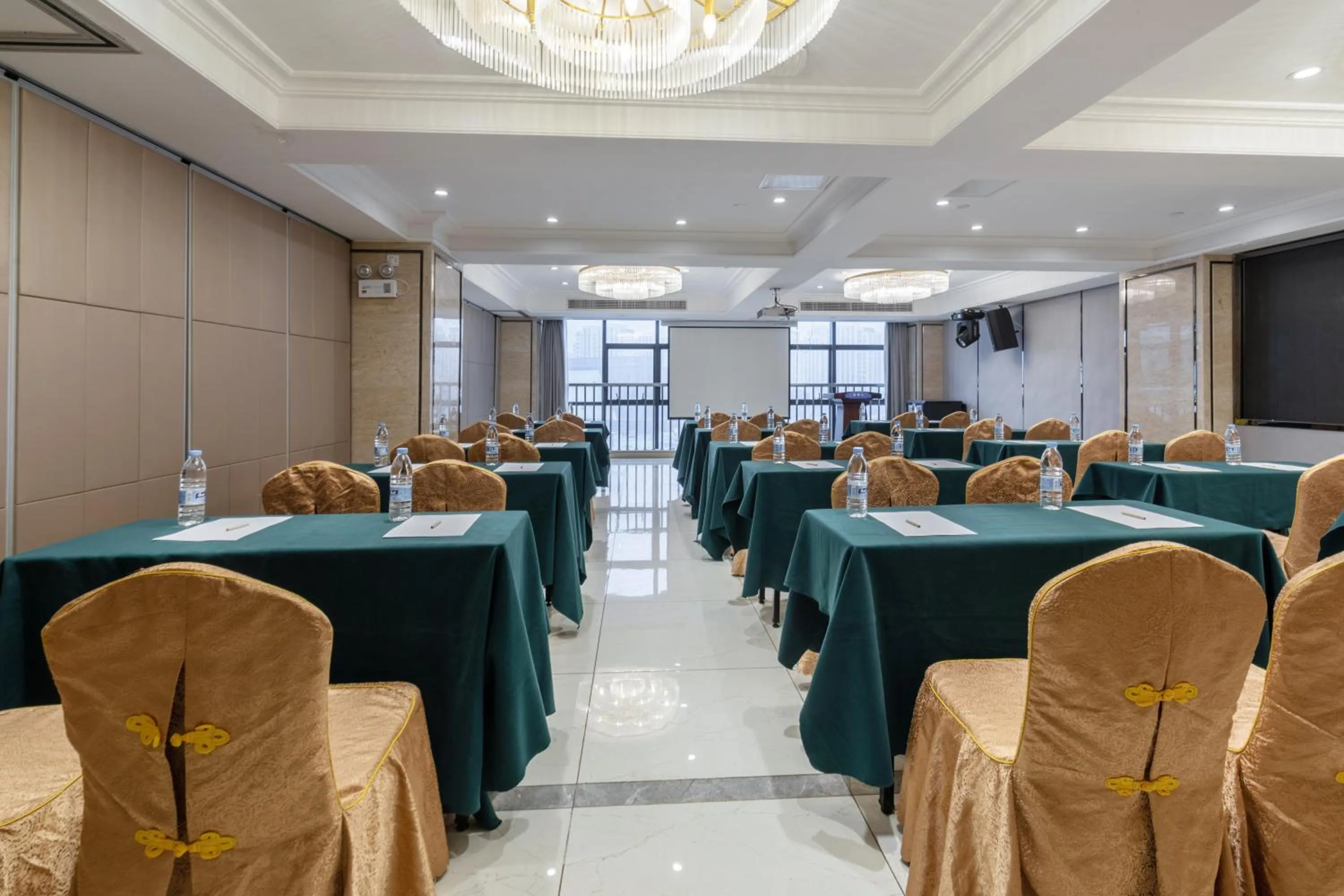Meeting/conference room in Huzhou Wealth Hotel